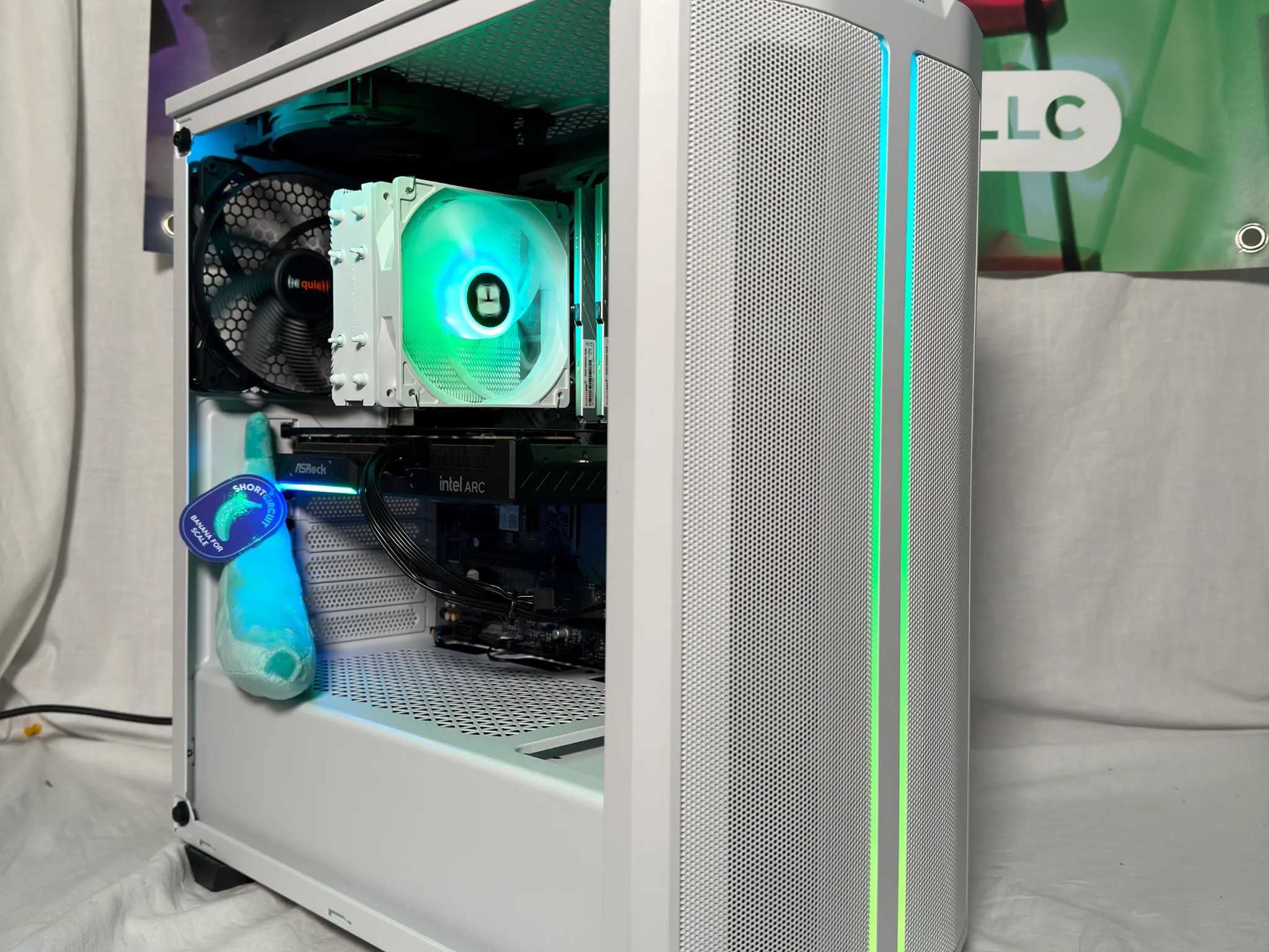 Ryzen 7 5700X3D Arc b580 Gaming PC