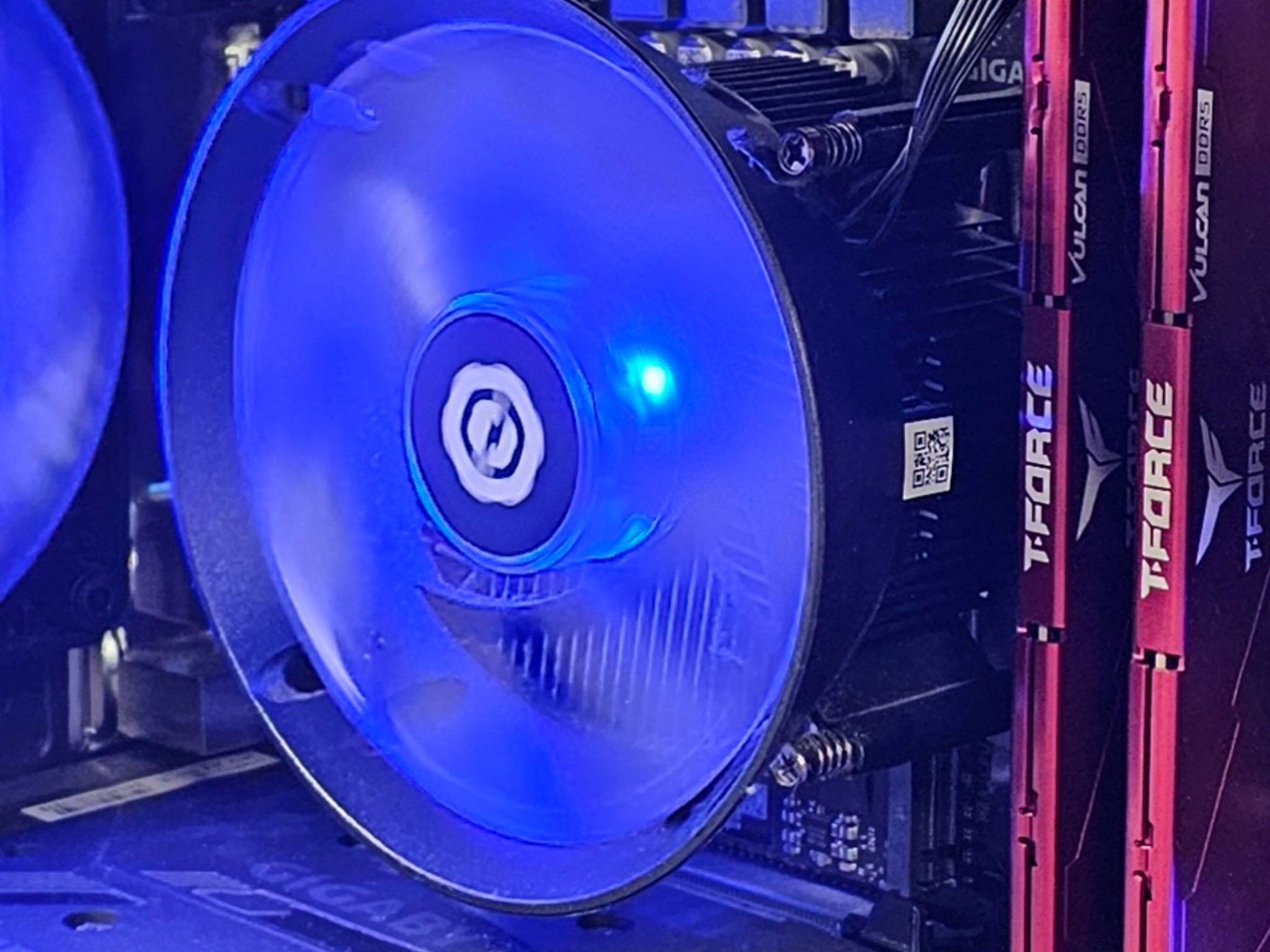 CPU Air Cooler with RGB LED Fan for Intel LGA1700