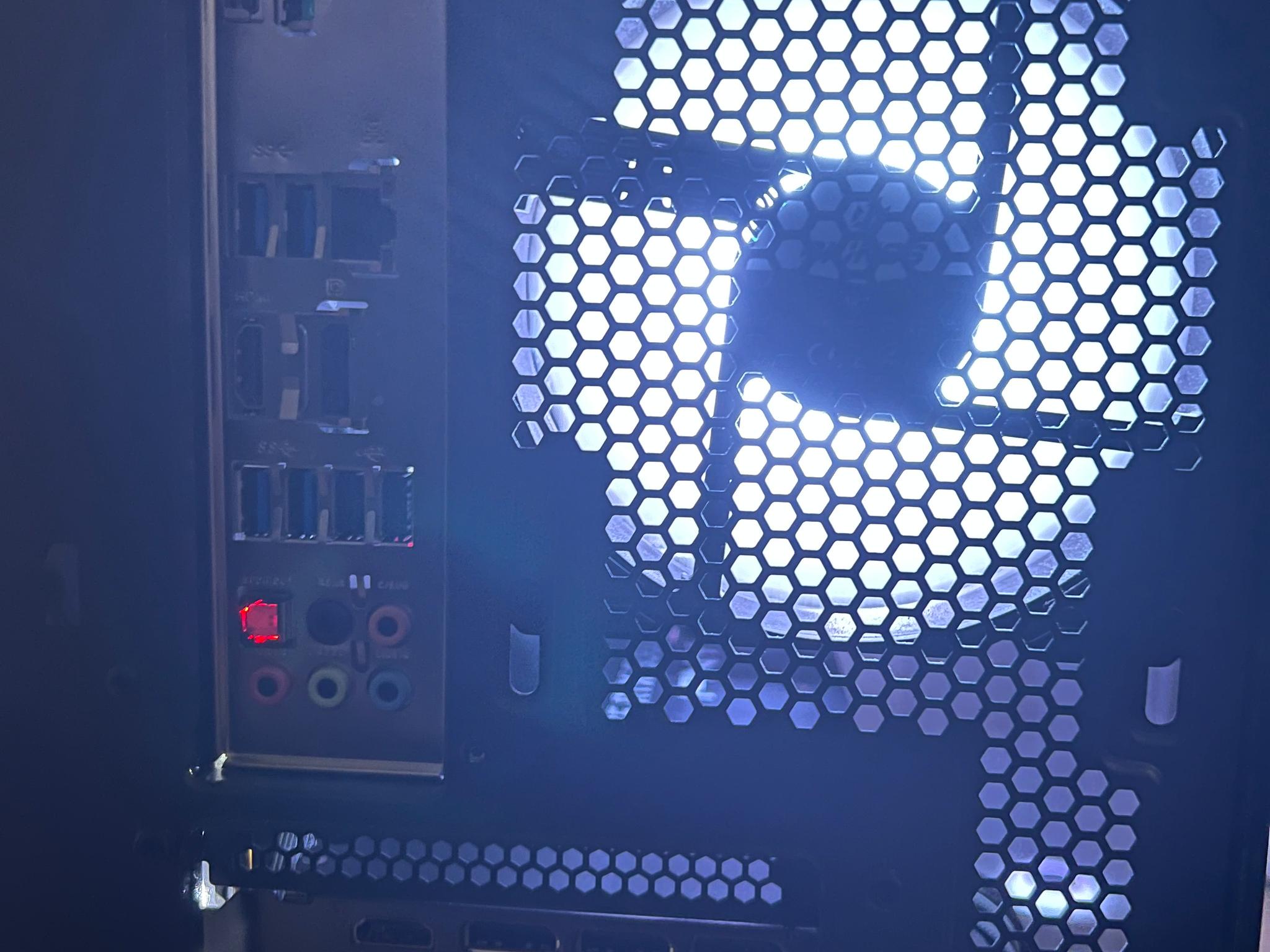 RTX 5060 and r7 5700x gaming pc