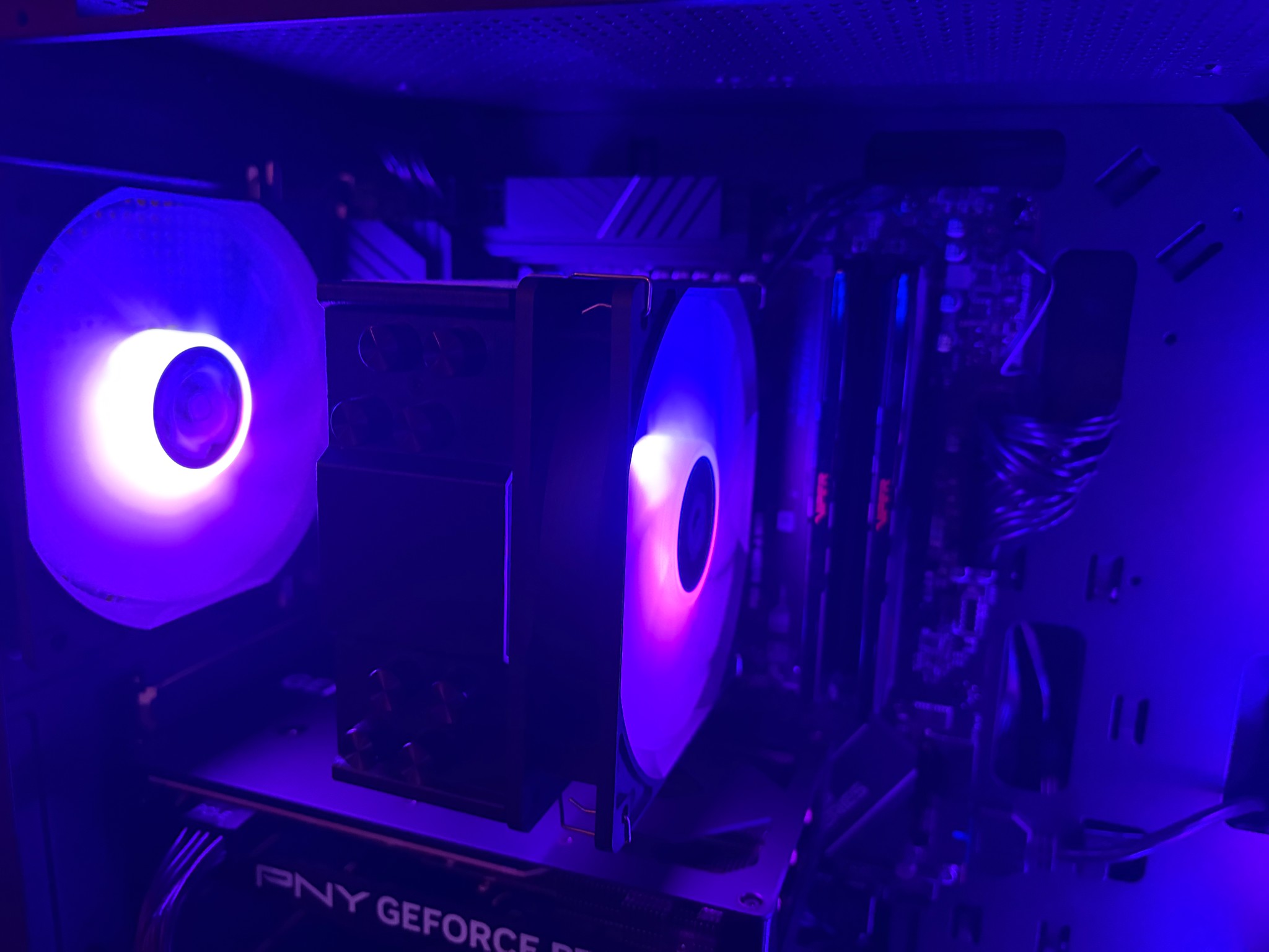 Ryzen 5 7600X / RTX 5060 Gaming PC | 16GB DDR5 | Dual SSDs | Wi-Fi + RGB