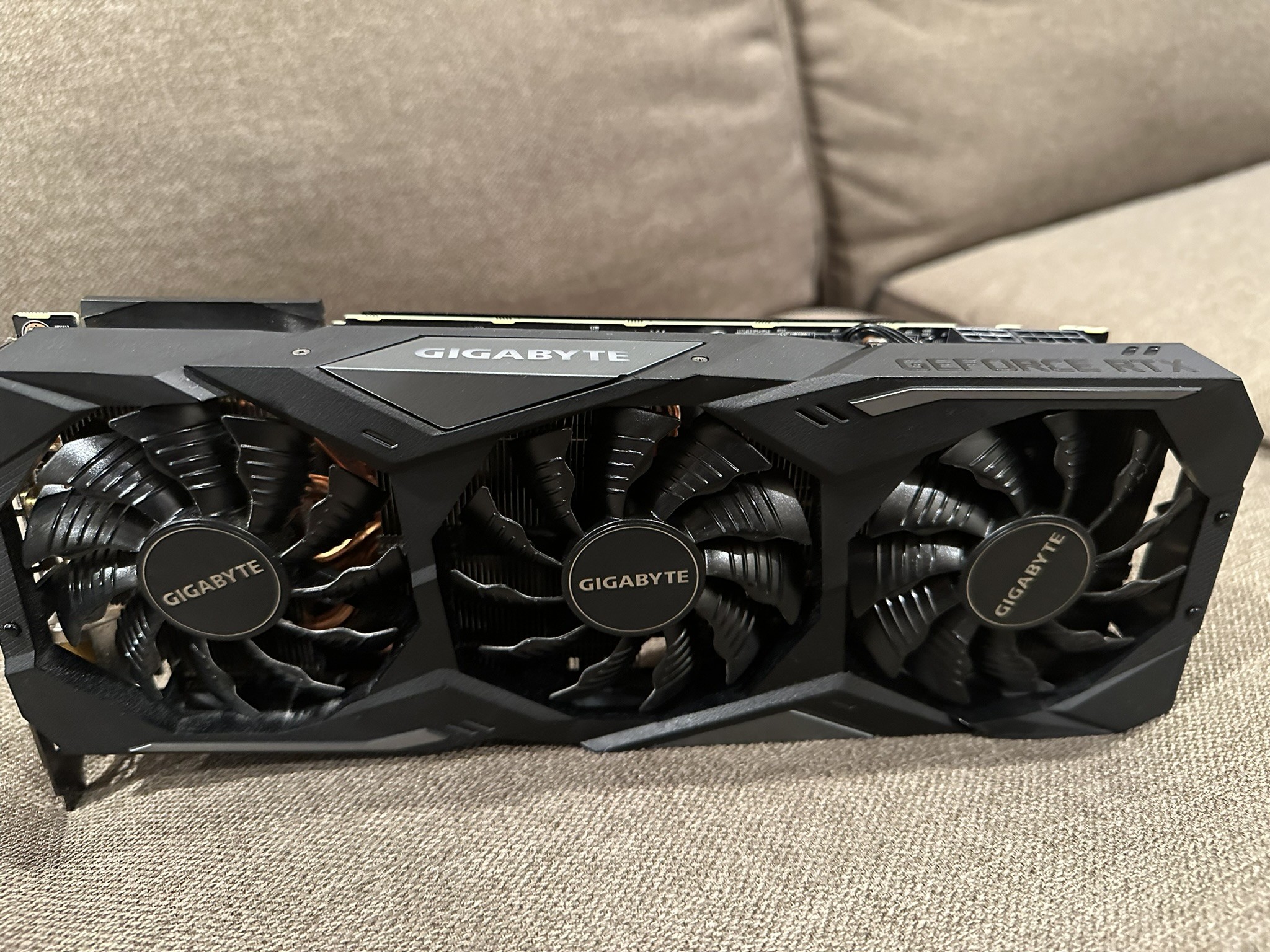 Gigabyte GeForce RTX 2080 SUPER GAMING OC 8G
