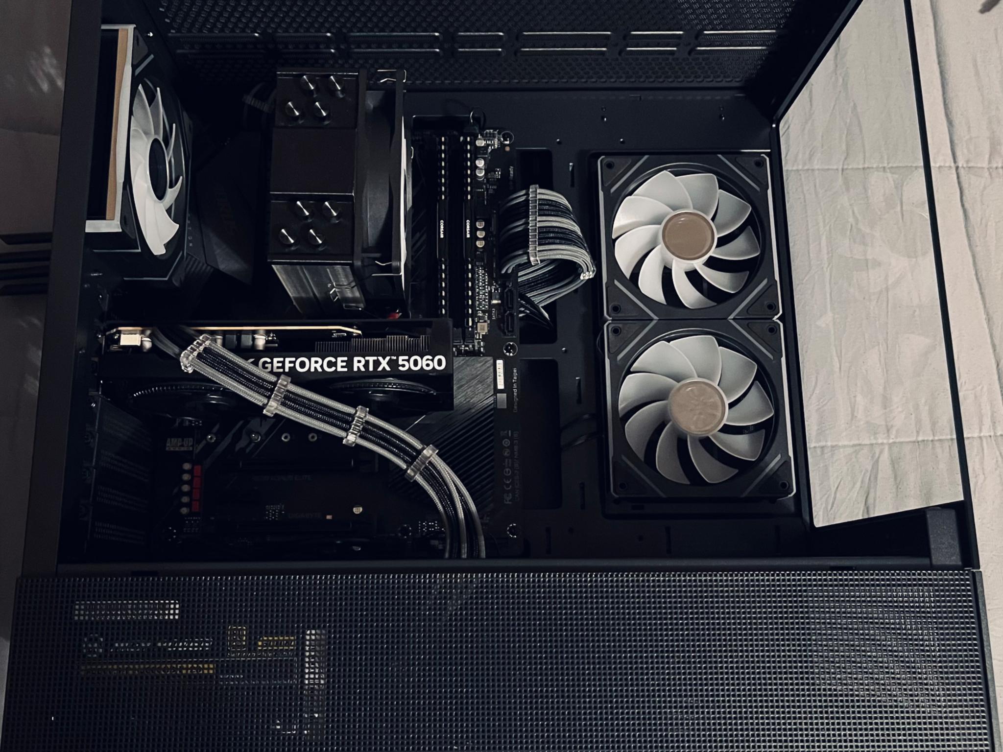 Pro Gaming PC |RTX 5060 // Ryzen 5600 // 32GB DDR4|