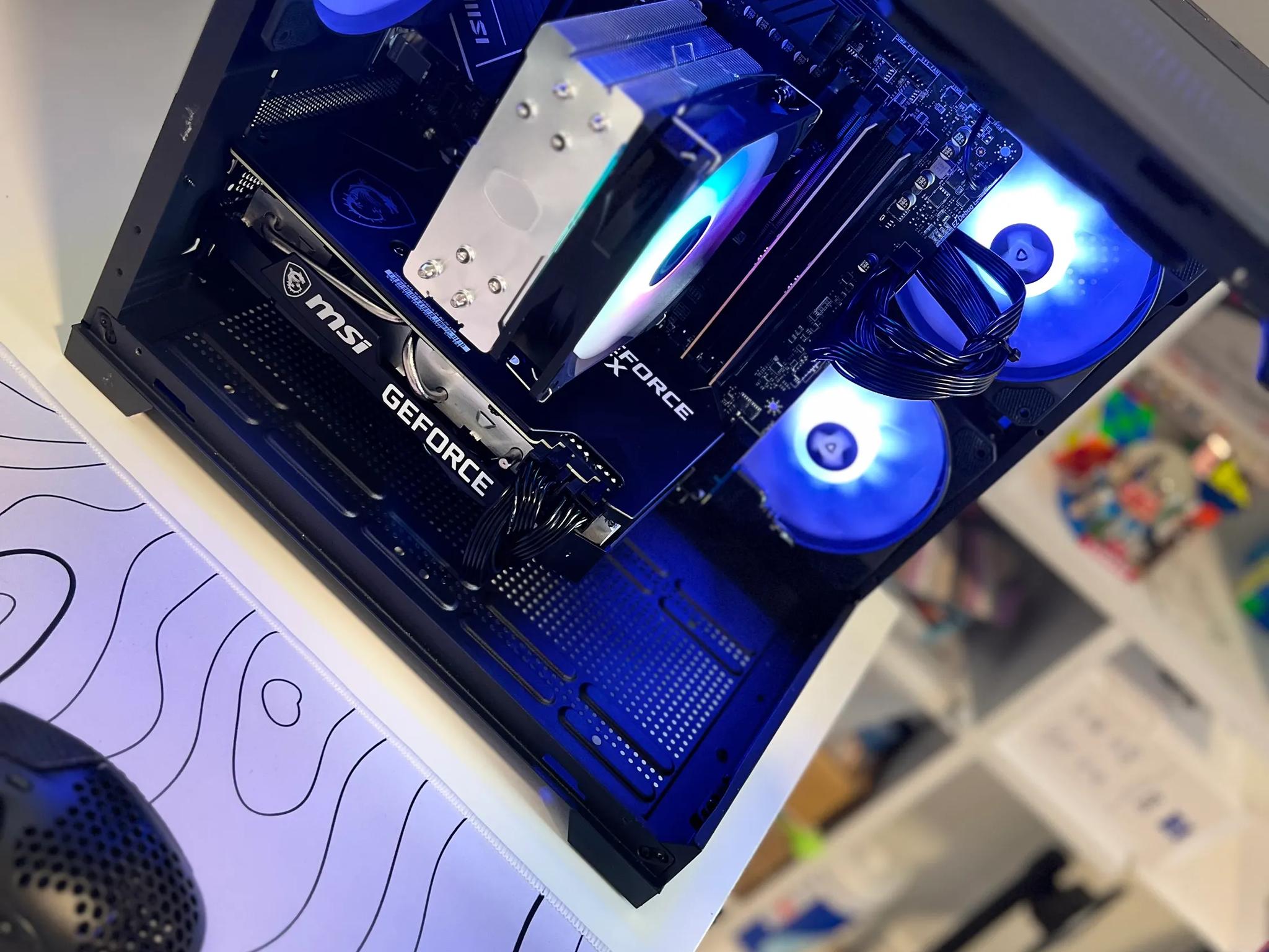 !Gaming PC! Mid Range Beast! Nvidia RTX 3070 & AMD Ryzen 7 7700. 16 GB DDR5 5600 Mhz & 1 TB...
