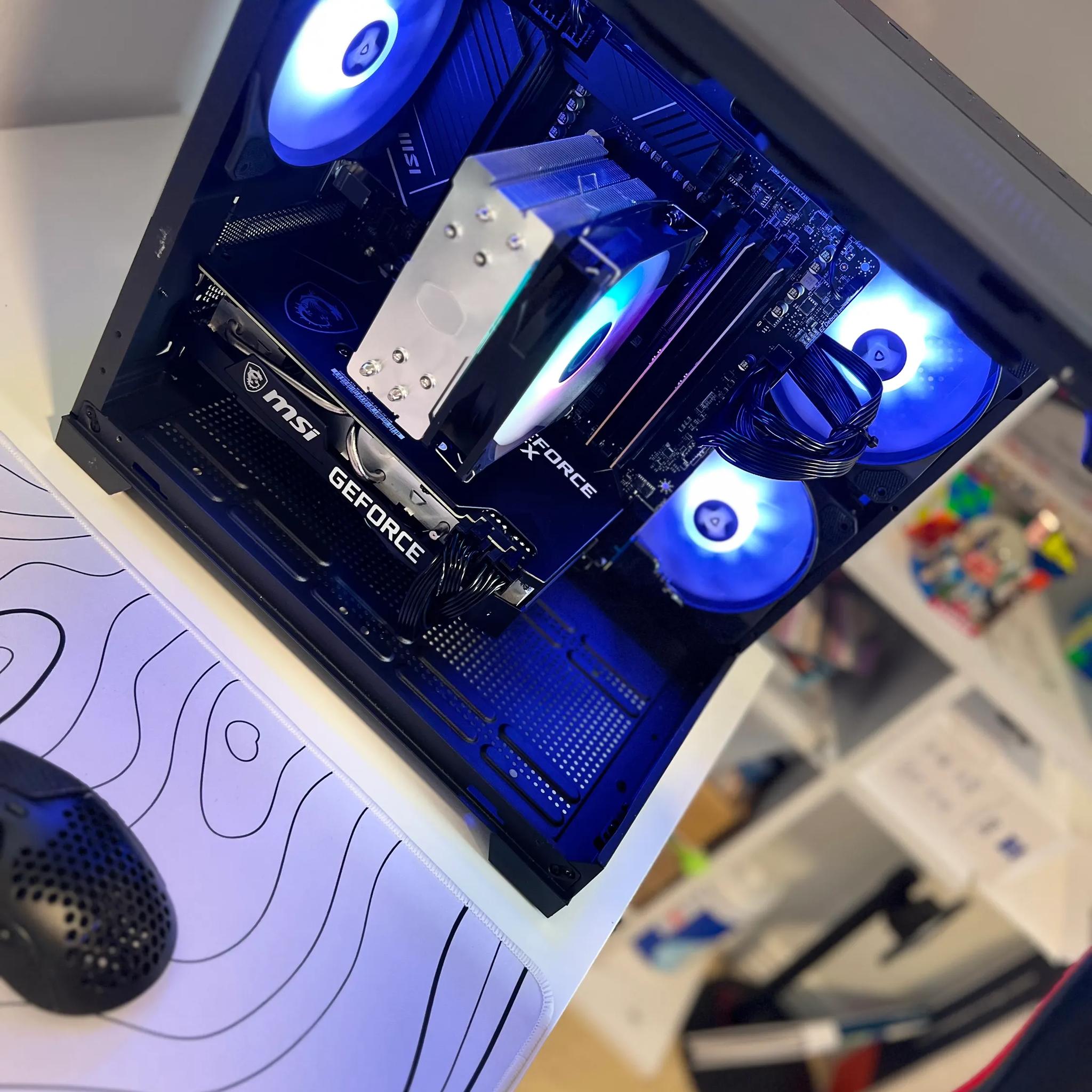!Gaming PC! Mid Range Beast! Nvidia RTX 3070 & AMD Ryzen 7 7700. 16 GB DDR5 5600 Mhz & 1 TB...