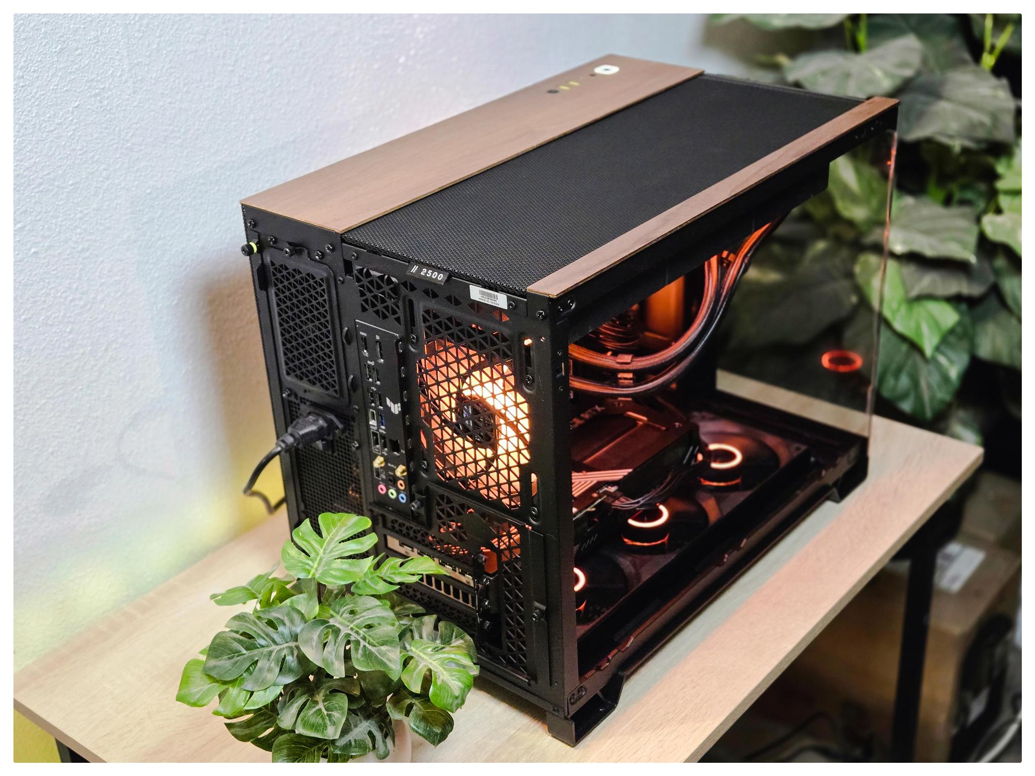 Ryzen 7800X3D | RTX 5070 | 2TB SDD | Gaming PC