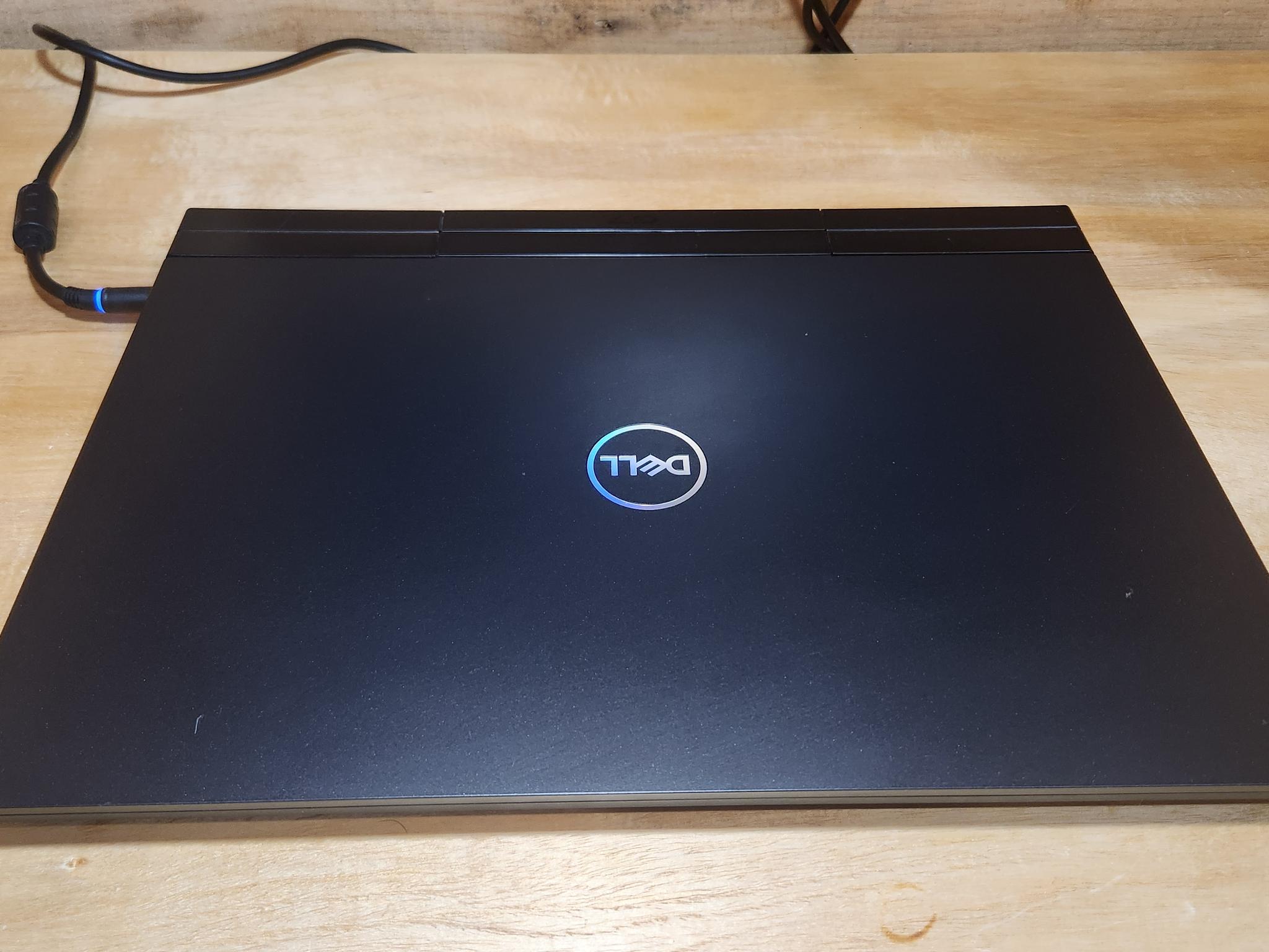 GAMING Dell G7 7700 with i7 + RTX 2070