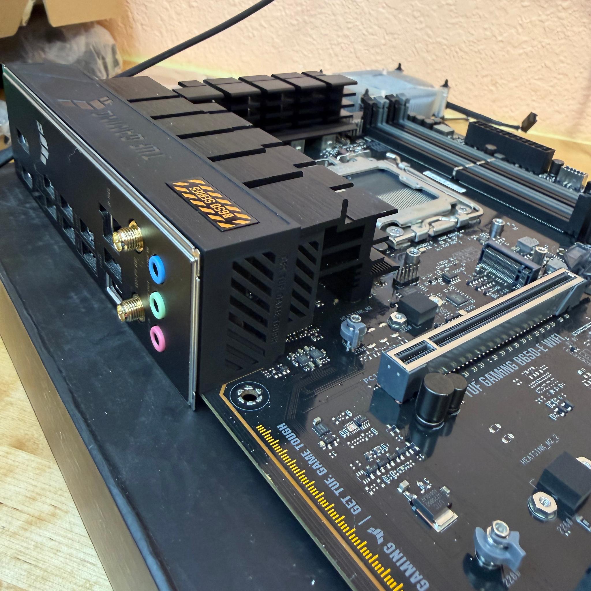 ASUS TUF Gaming B650-E WiFi AM5 Motherboard – Fully Functional – READ DESCRIPTION