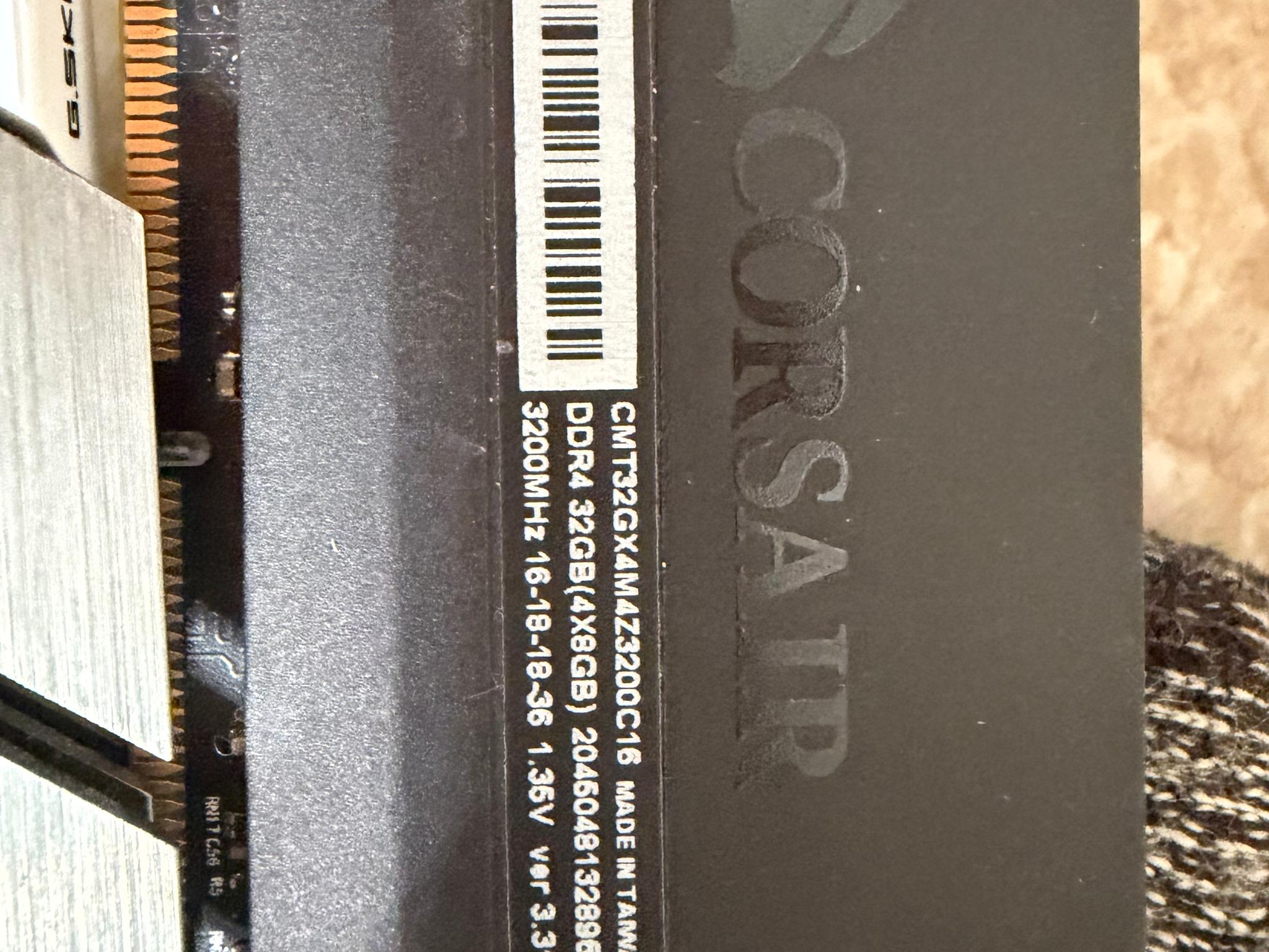 Mismatched 16gb DDR4 I legally and discretely procured from the Las Vegas sphere