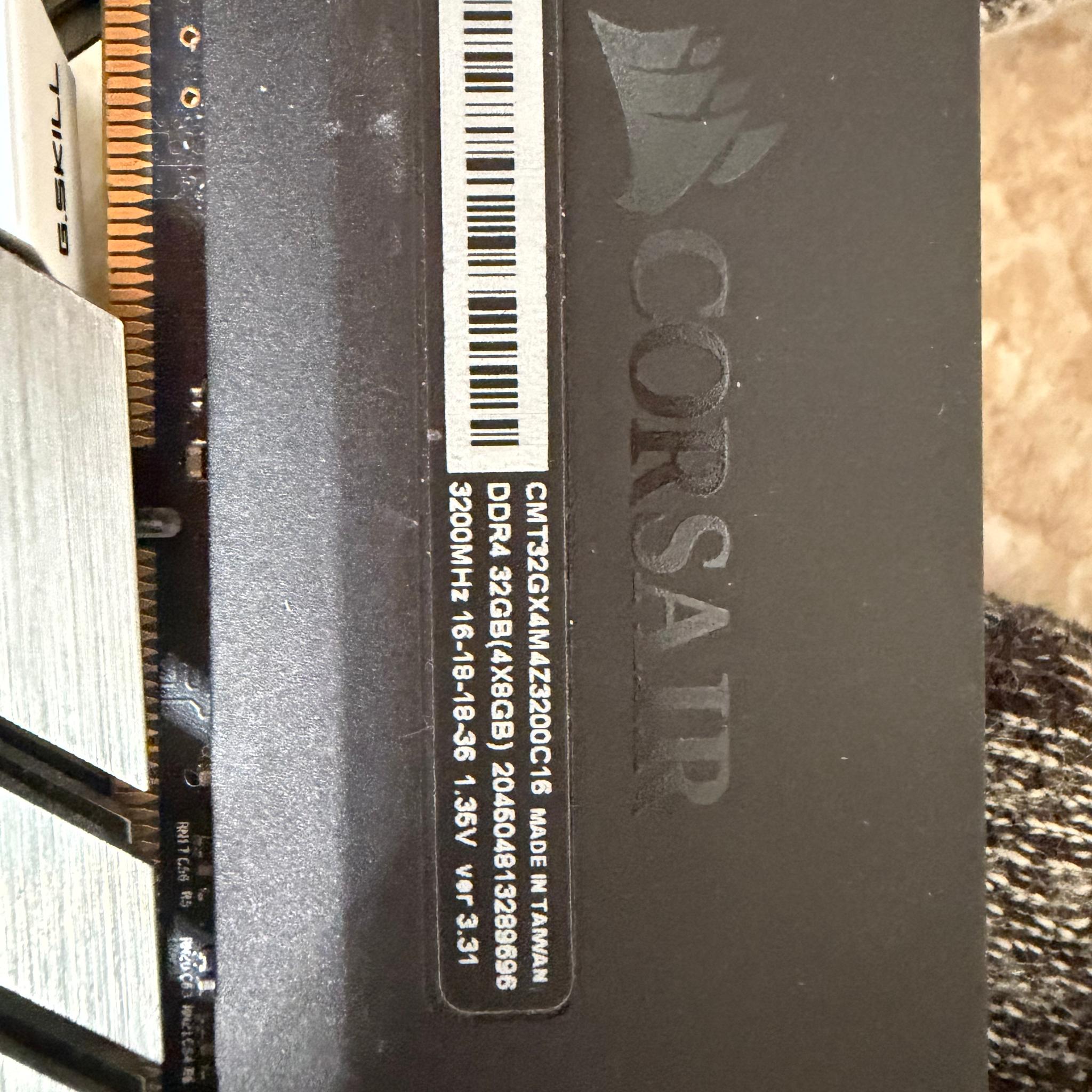 Mismatched 16gb DDR4 I legally and discretely procured from the Las Vegas sphere