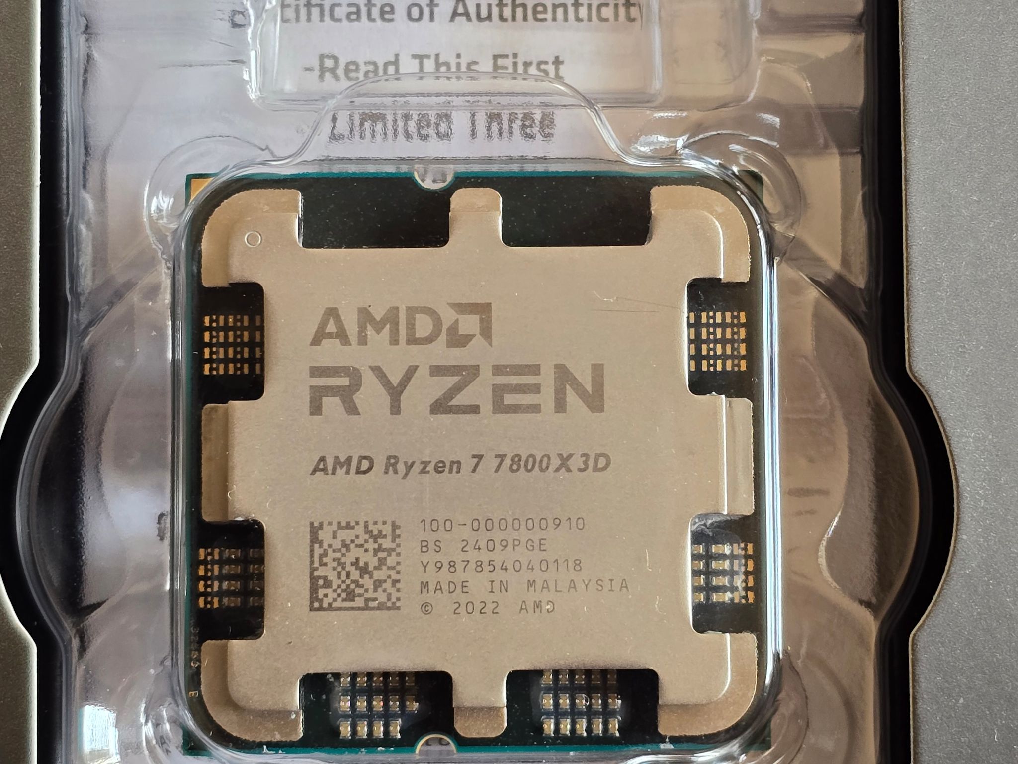 AMD Ryzen 7 7800X3D