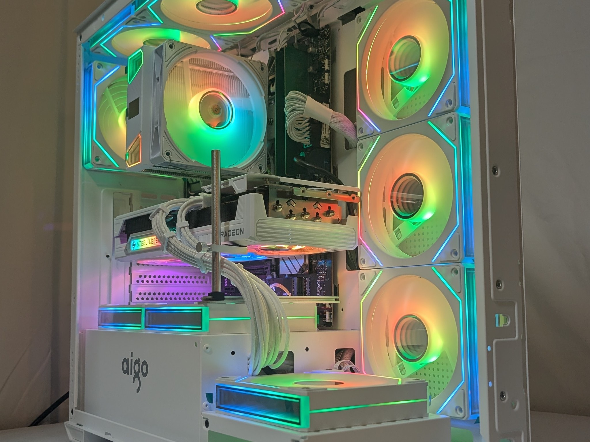 9070XT 16GB | I5 12600KF | 16GB DDR5 | 1TB NVME | CORSAIR 850W PSU | ALL WHITE