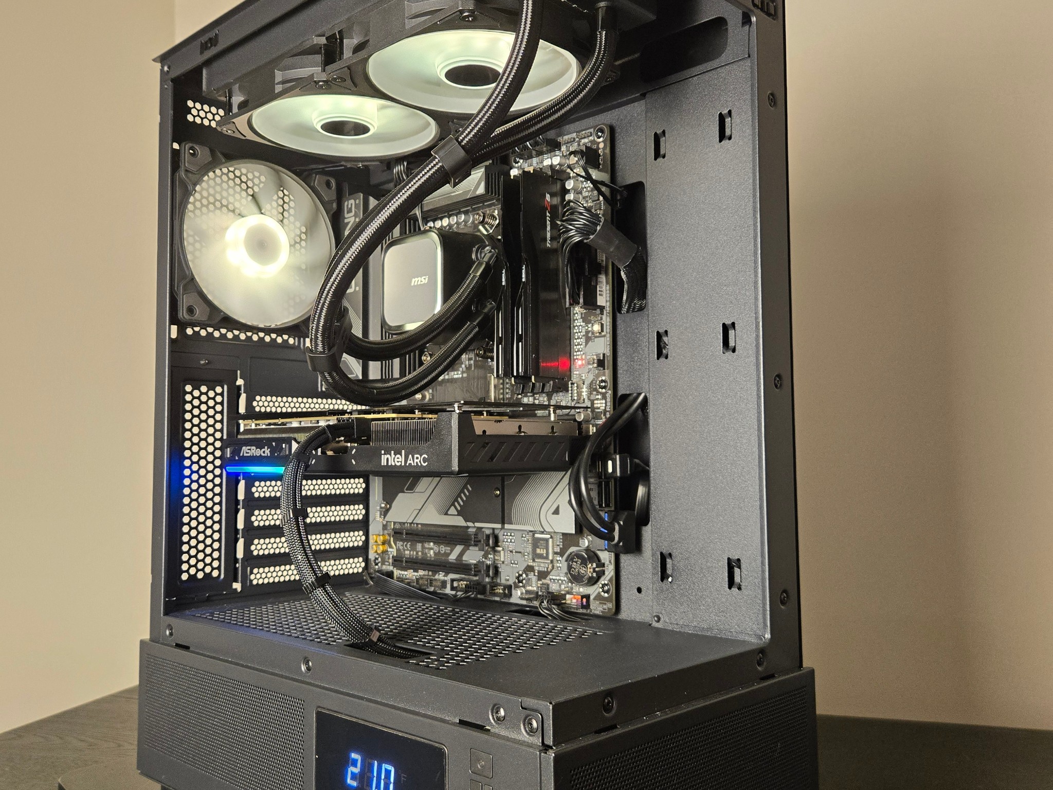 Intel B580 12gb Vram | Ryzen 5 7600 | 32gb DDR5 | 1tb Storage
