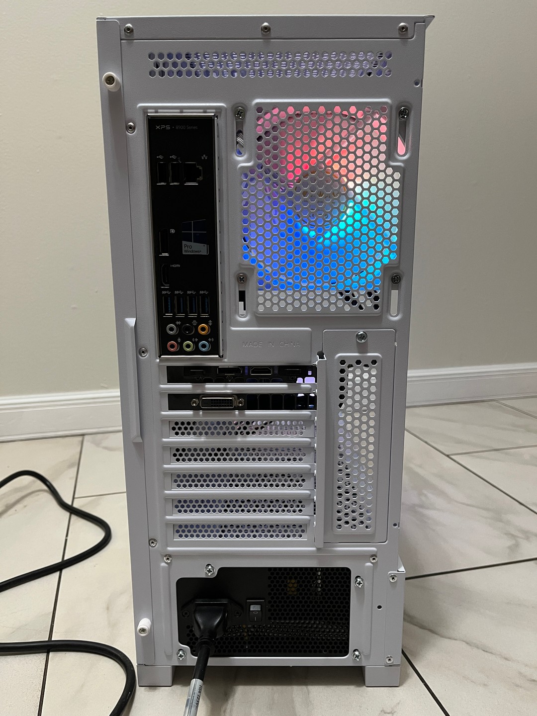 NVIDIA GTX 1080, Intel i7-6700, 16GB RAM, 870 GB Storage, High FPS