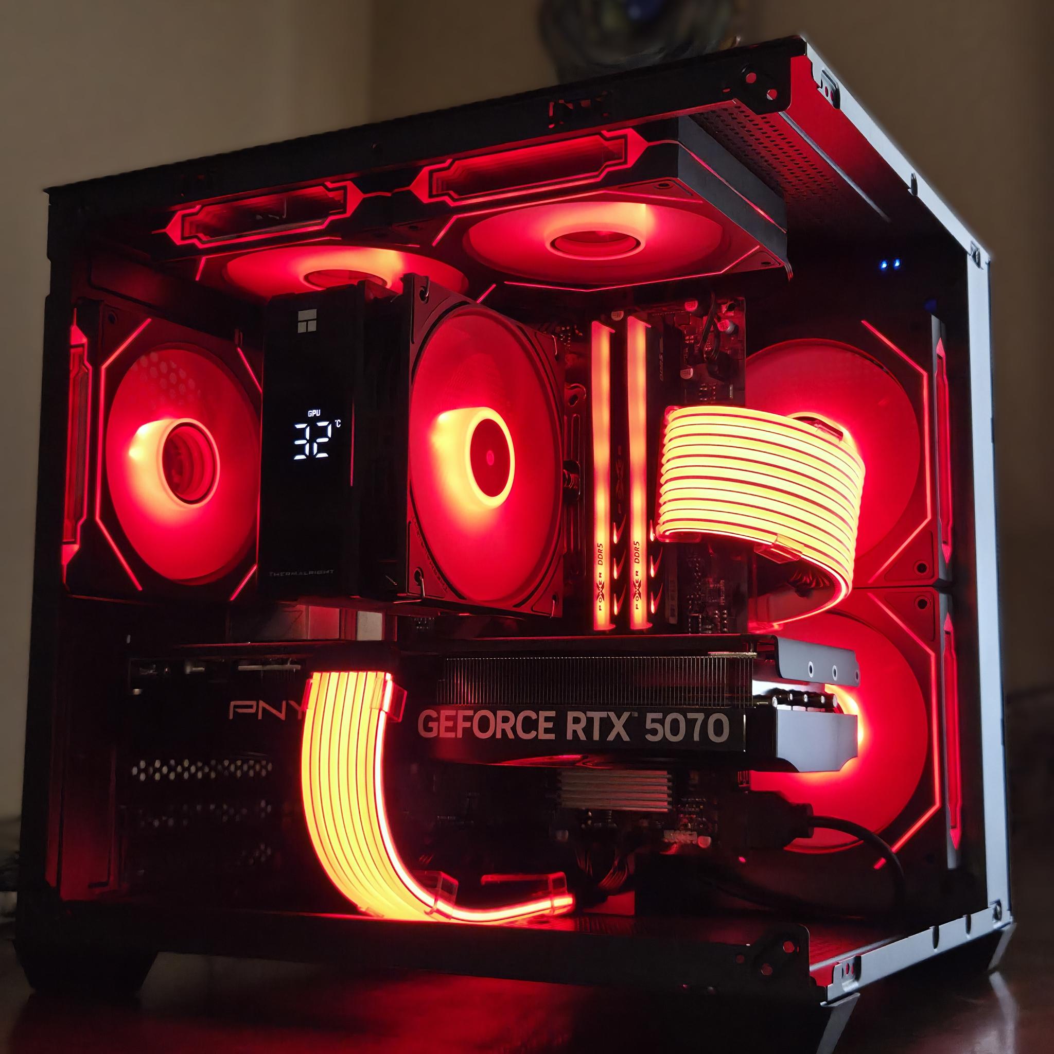 Mini Boss!👑– Ryzen 5 7500F + RTX 5070 | 32GB DDR5 6000 | 1TB Gen4 NVMe | Temp Display!