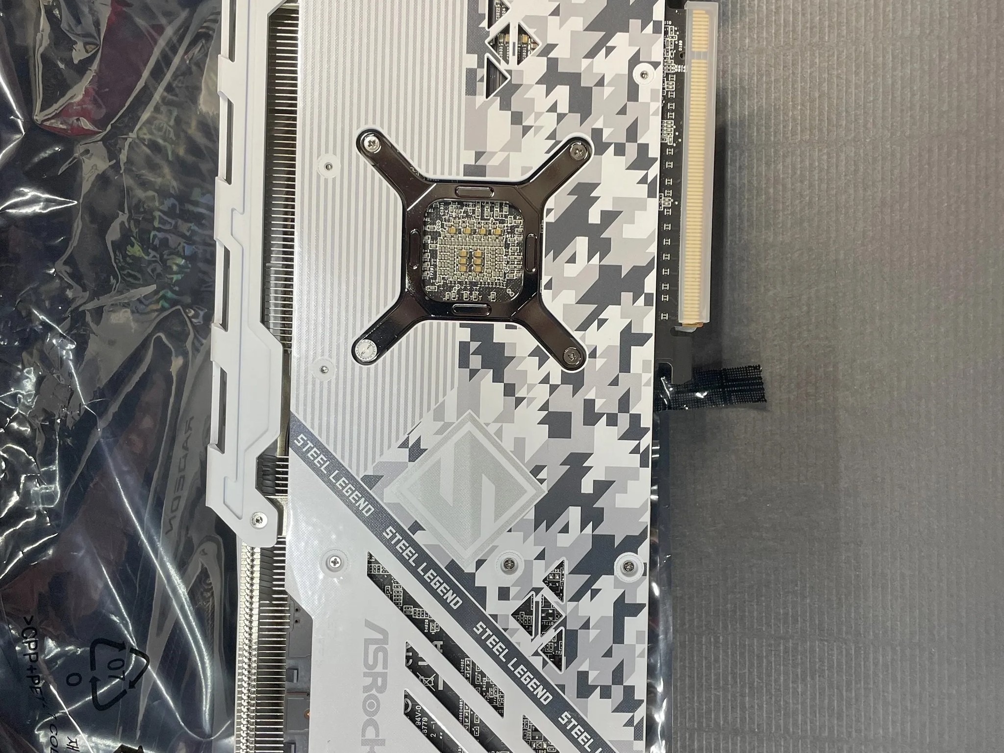 ASRock Steel Legend RX 7700XT Like New