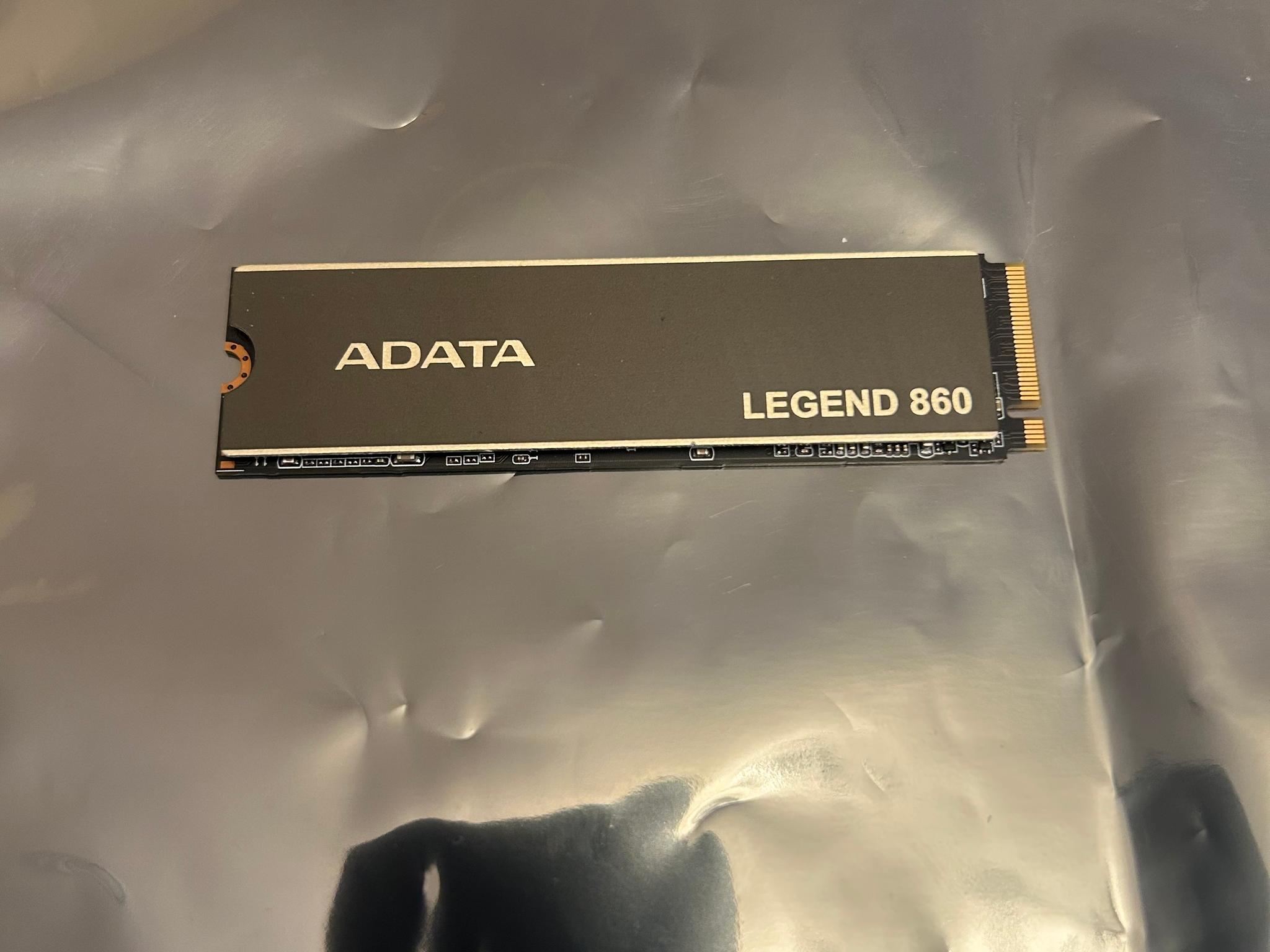 ADATA legend 860