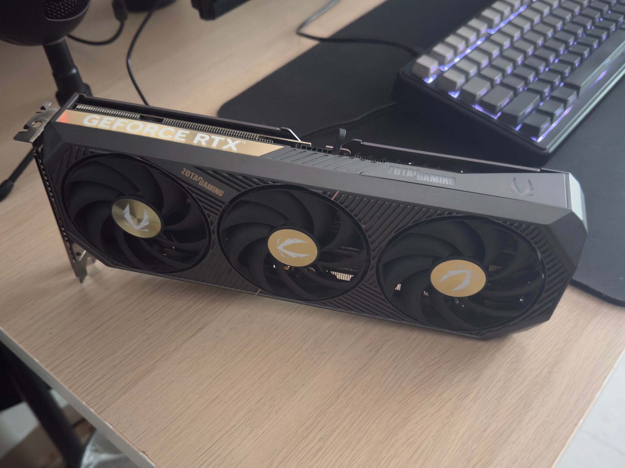 Zotac GAMING GeForce RTX 5070 SOLID CORE OC