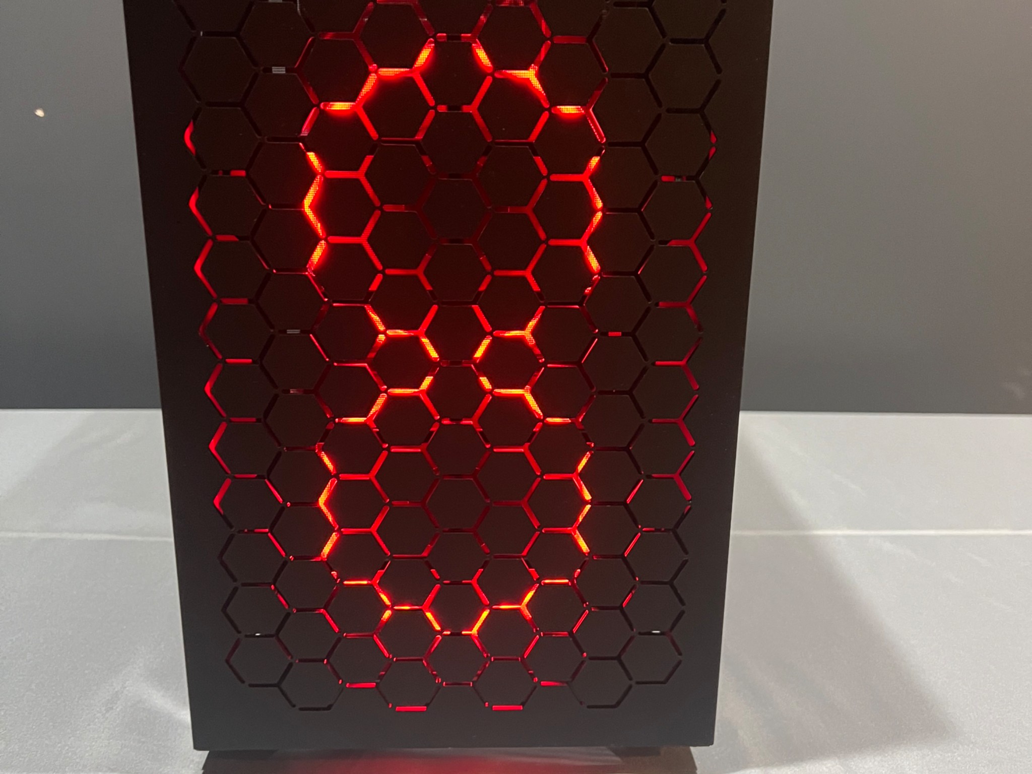 1080p Gaming PC | Ryzen 5 5500 + GTX 1080 | Mini-ITX Red/Black Build | 16GB RAM | Great for eSports