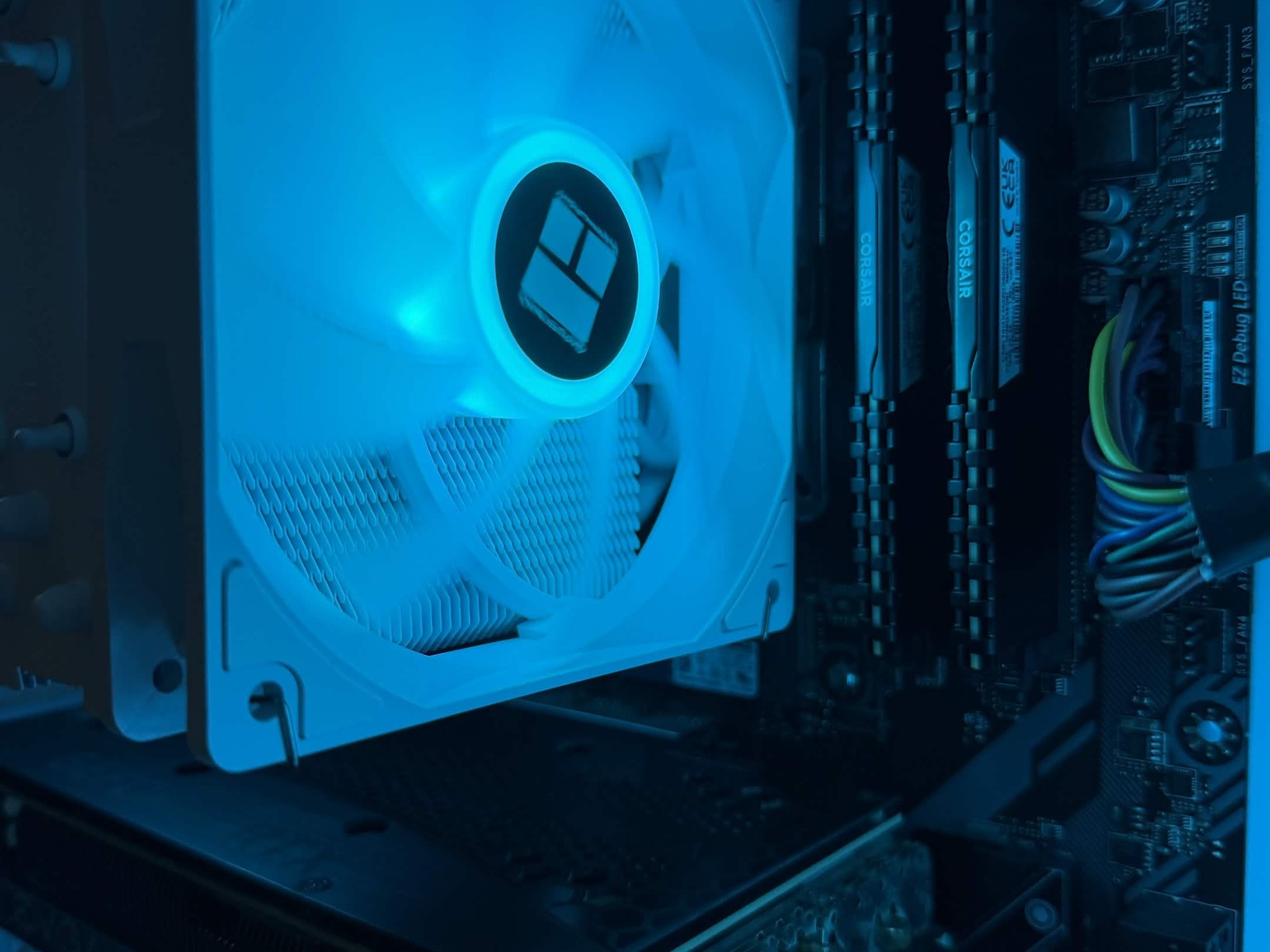 White Gaming PC RTX 3060ti | Ryzen 5 | RGB | Ready to Play