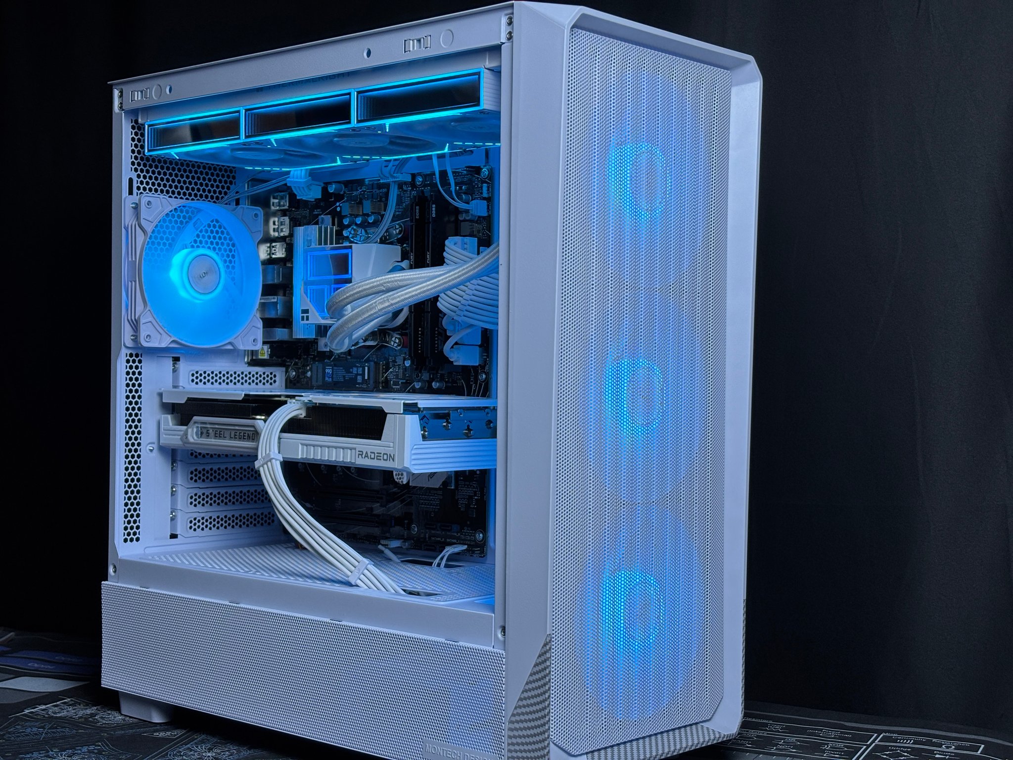 🩵ARCTIC BLAST🩵 9060 XT | Ryzen 5 8400F | 16gb DDR5 | 1 TB M.2 SSD