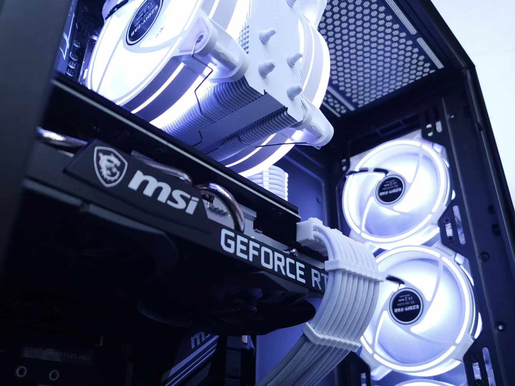 🖤🤍RTX 3070 | Ryzen 5 5600X | 32GB 3200MHz | 1.5TB NVMe/Sata SSD*