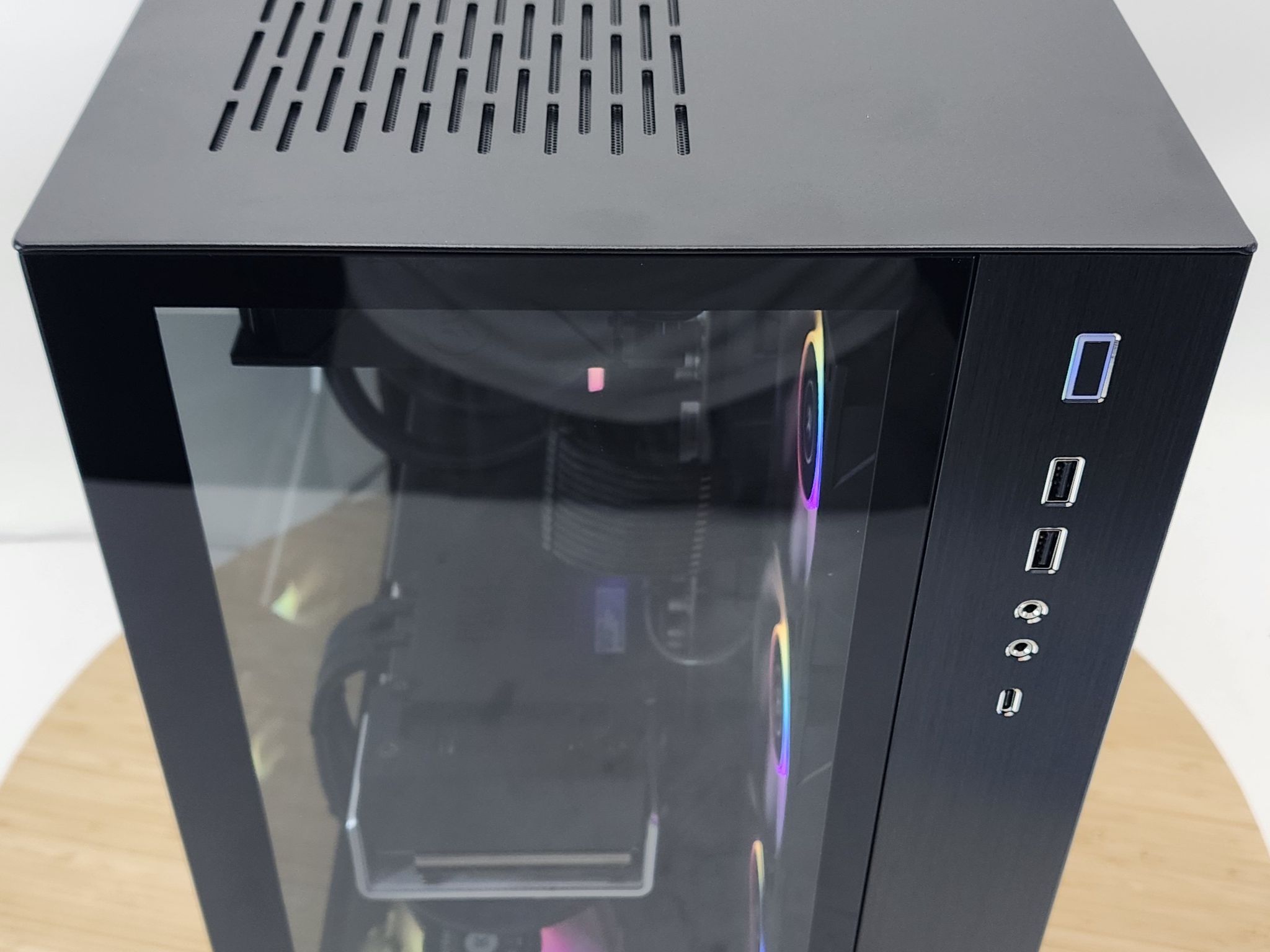Gaming PC Ryzen 7 7800X3D 32GB RAM 2TB SSD RX 7900 XT 20GB Win11 Computer