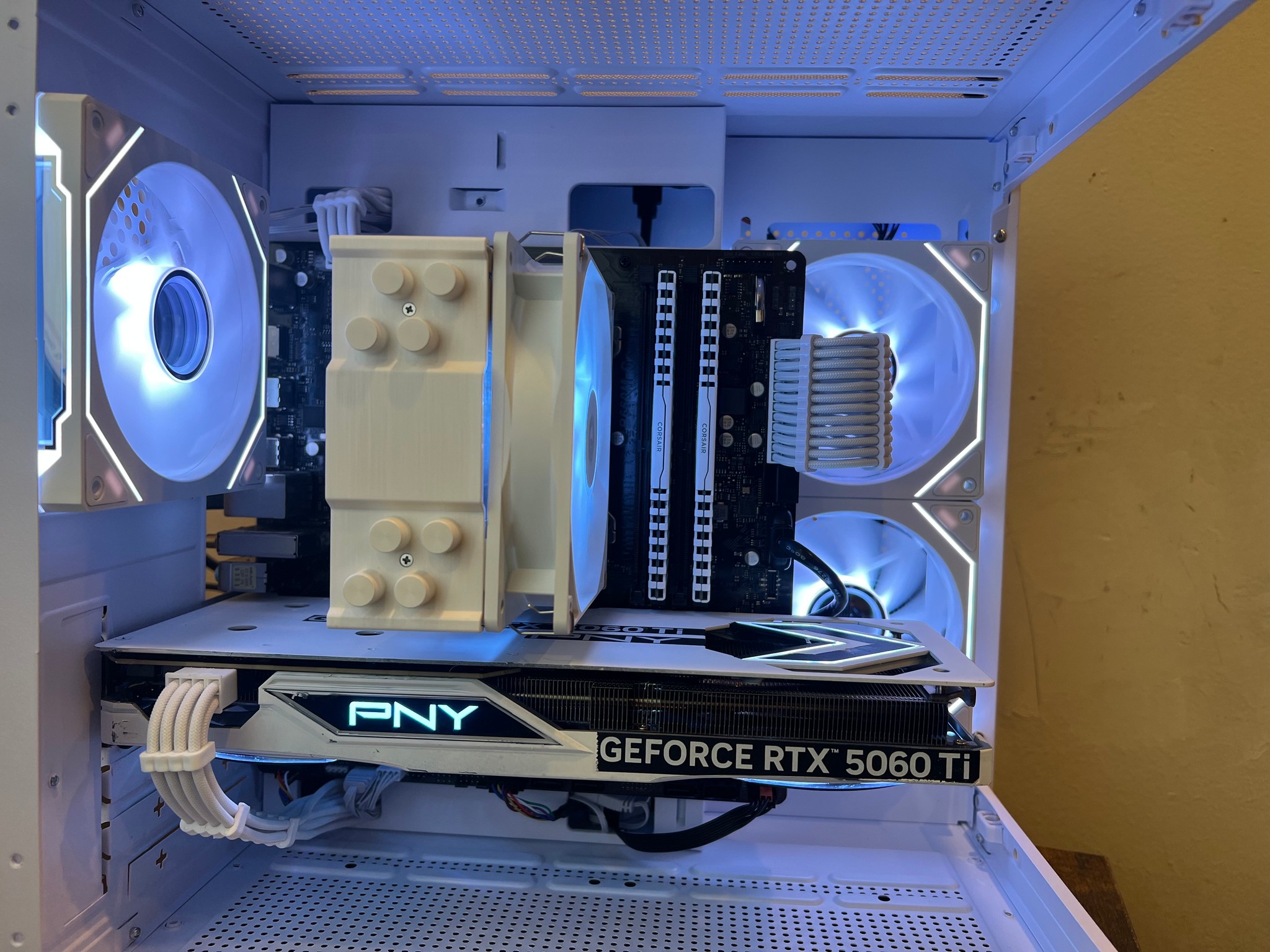 ❄️RTX 5060ti 16gb❄️| Intel i5 13400f | 16gb RAM | 1tb NVME | Windows 11 | Custom 1440p Gaming PC