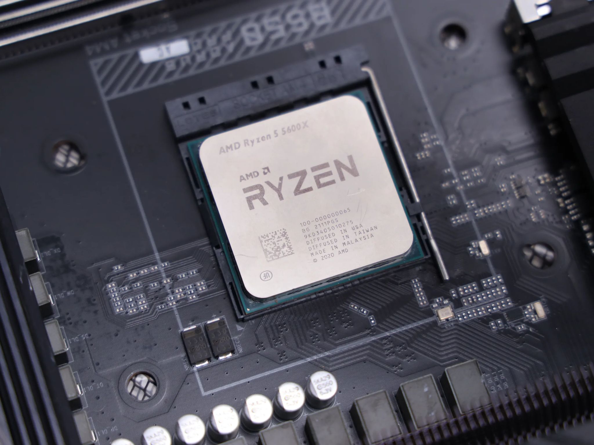 B550 Pro AC/ Ryzen 5 5600x/ 32gb ddr4/ AMD Wraith CPU cooler.