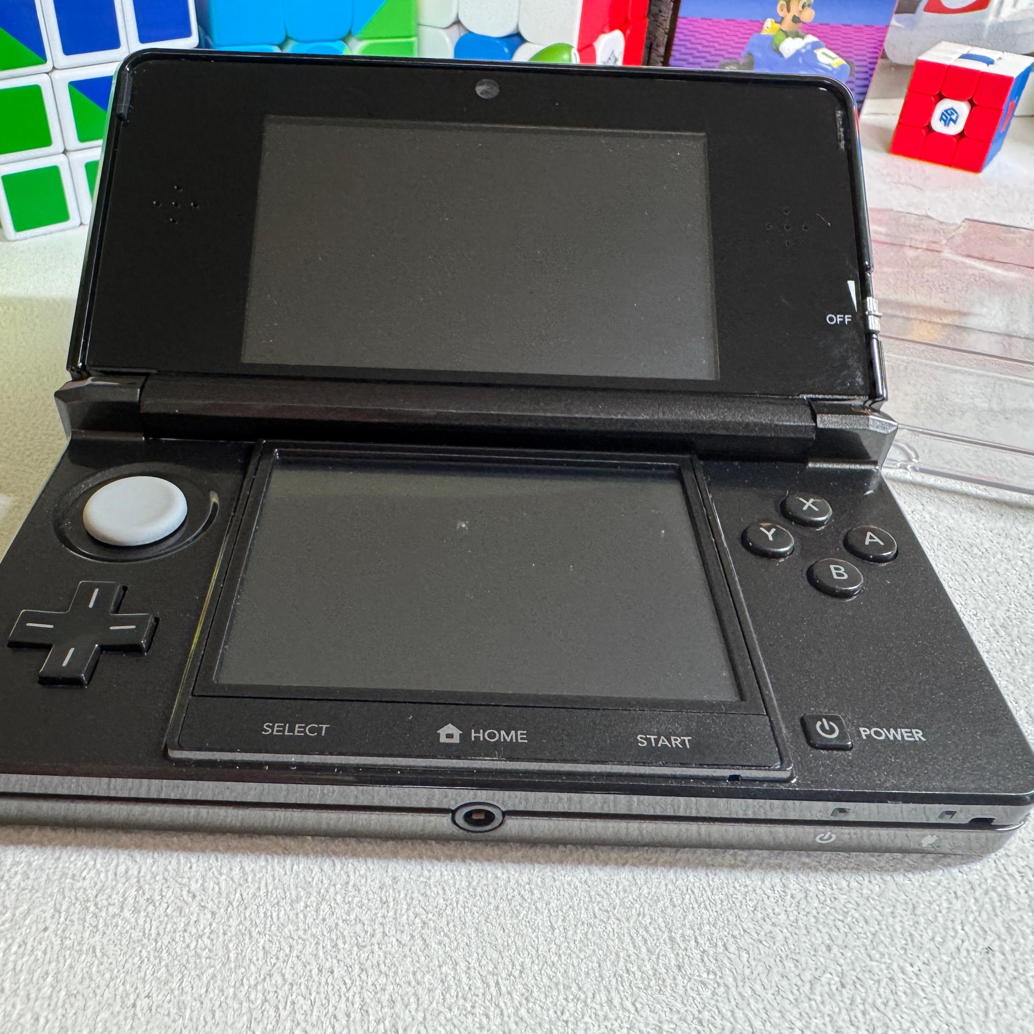 Nintendo 3ds Black/Graphite 64GB (JAPAN)