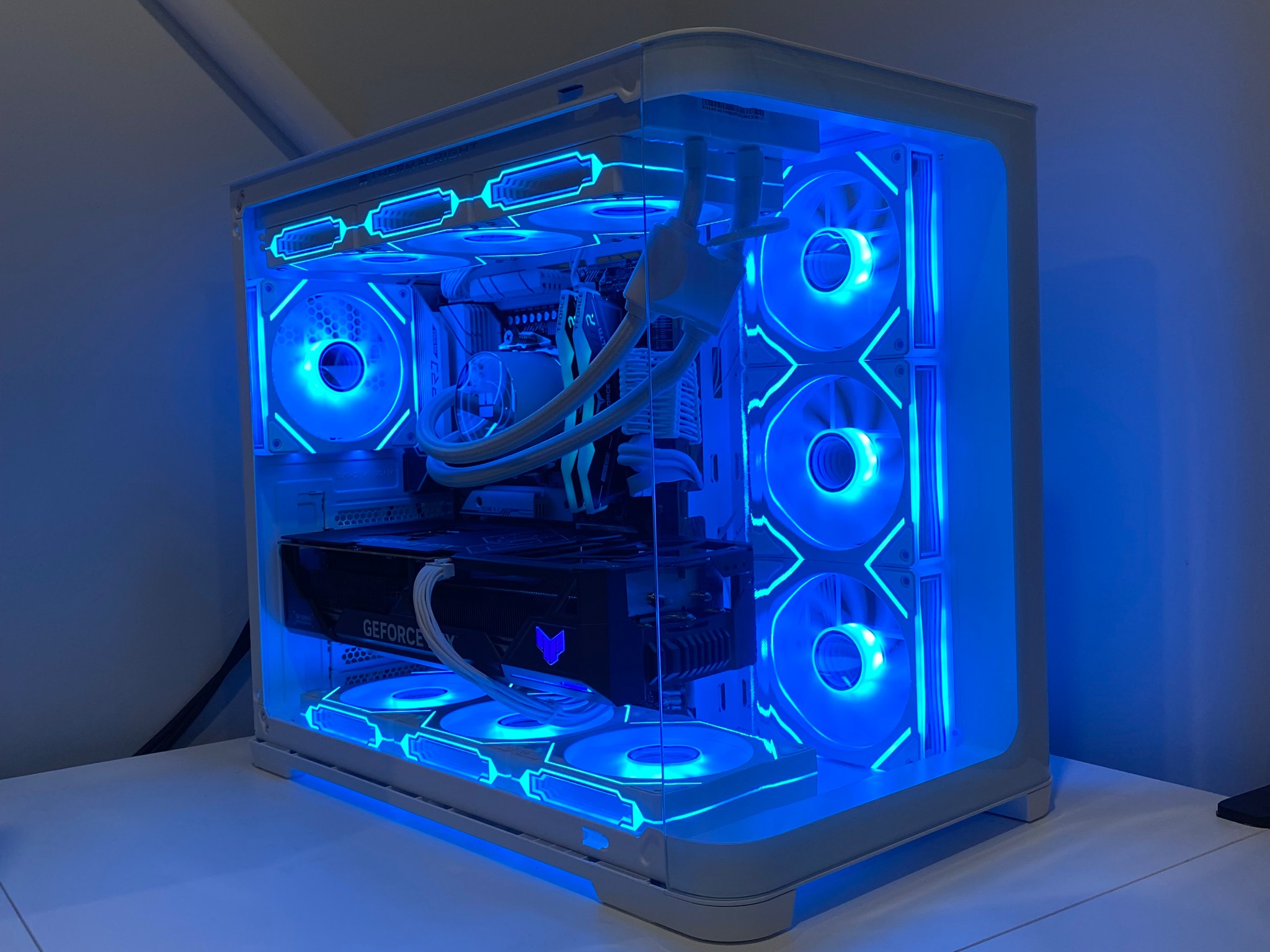 RTX 4080 Super | Ryzen 7 7800X3D | 32GB DDR5 RAM | Gaming pc