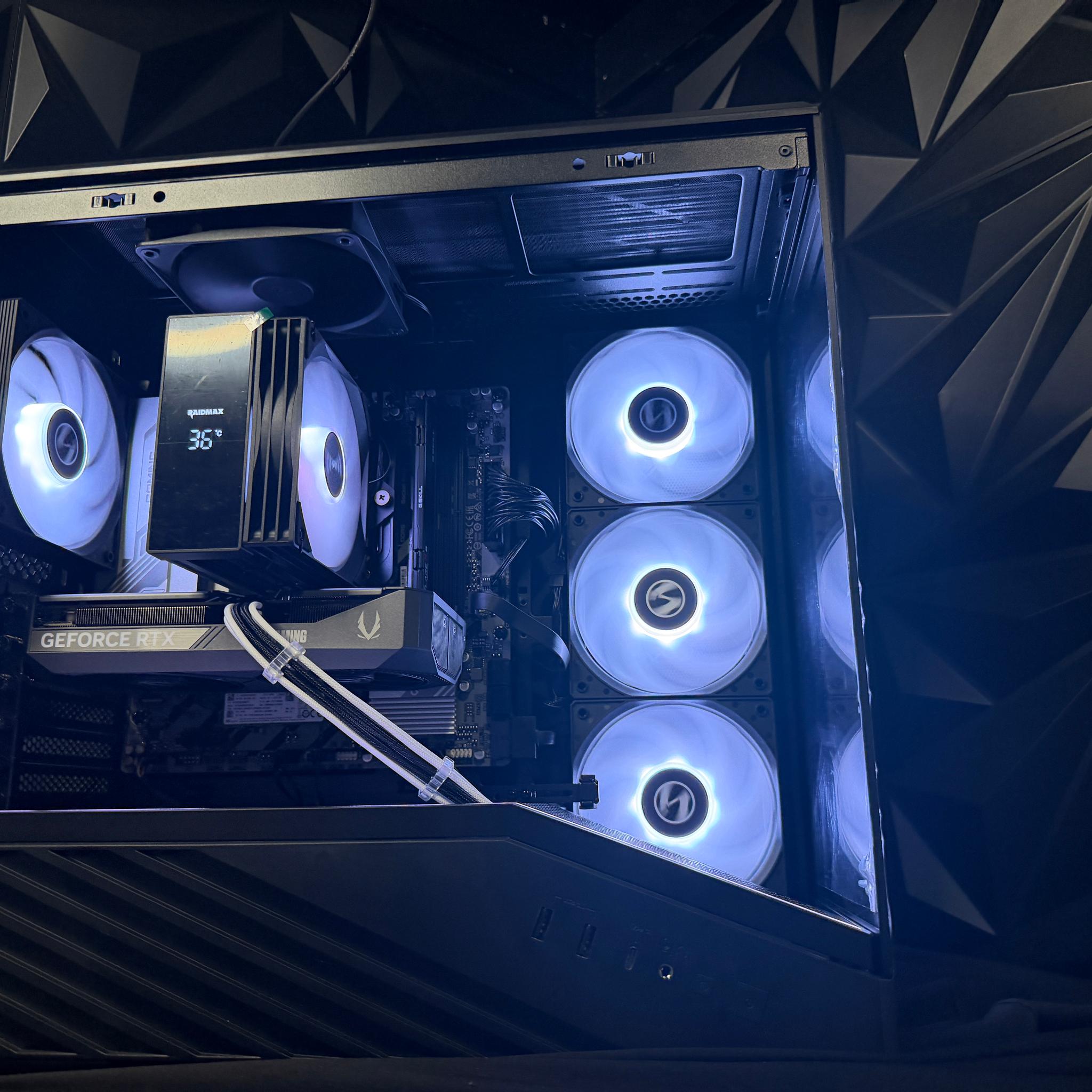 🚀🎮 THE STARTER CARTER 🎮🚀 Ryzen 5 8400F| RTX 5060Ti| 16 GB DDR5| 1.25 TB NVMe| 650W Gold PSU