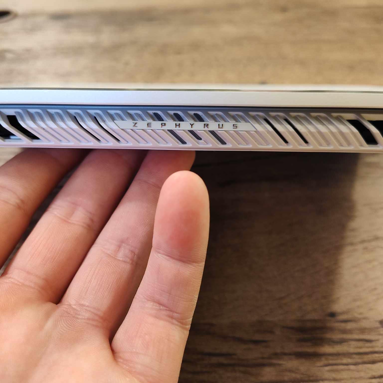 ASUS ROG Zephyrus G14