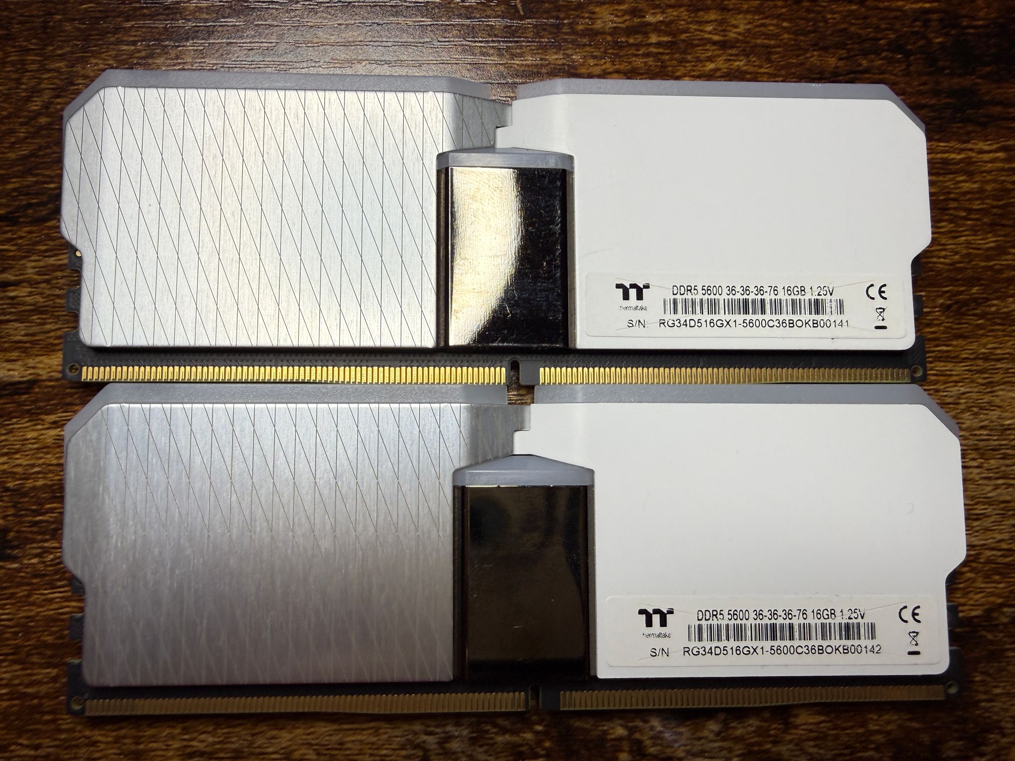 ThermalTake TOUGHRAM XG RGB DDR5-5600 CL36-36-36-76 32GB (2x16GB) XMP RG34D516GX1-5600C36BOKB00142