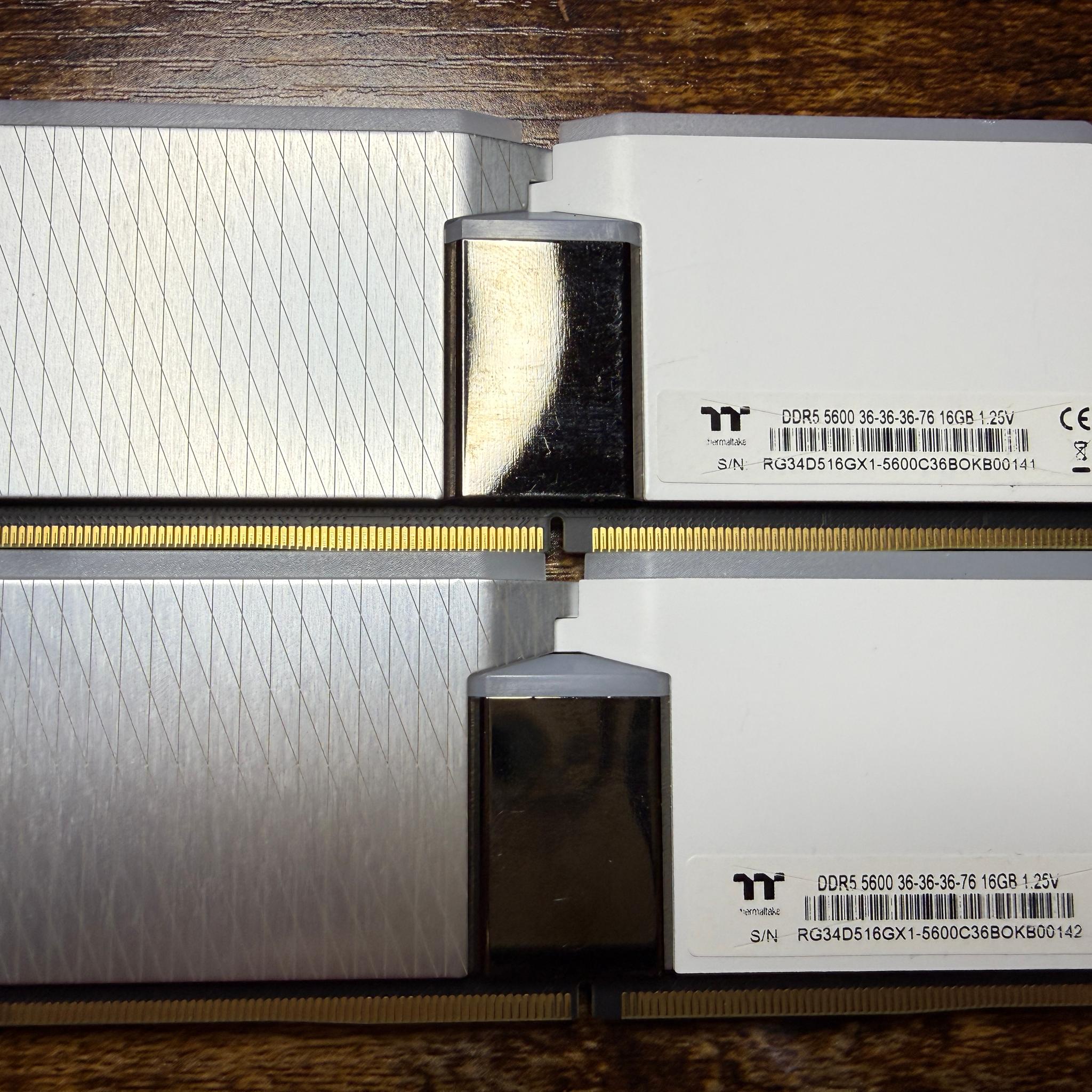 ThermalTake TOUGHRAM XG RGB DDR5-5600 CL36-36-36-76 32GB (2x16GB) XMP RG34D516GX1-5600C36BOKB00142