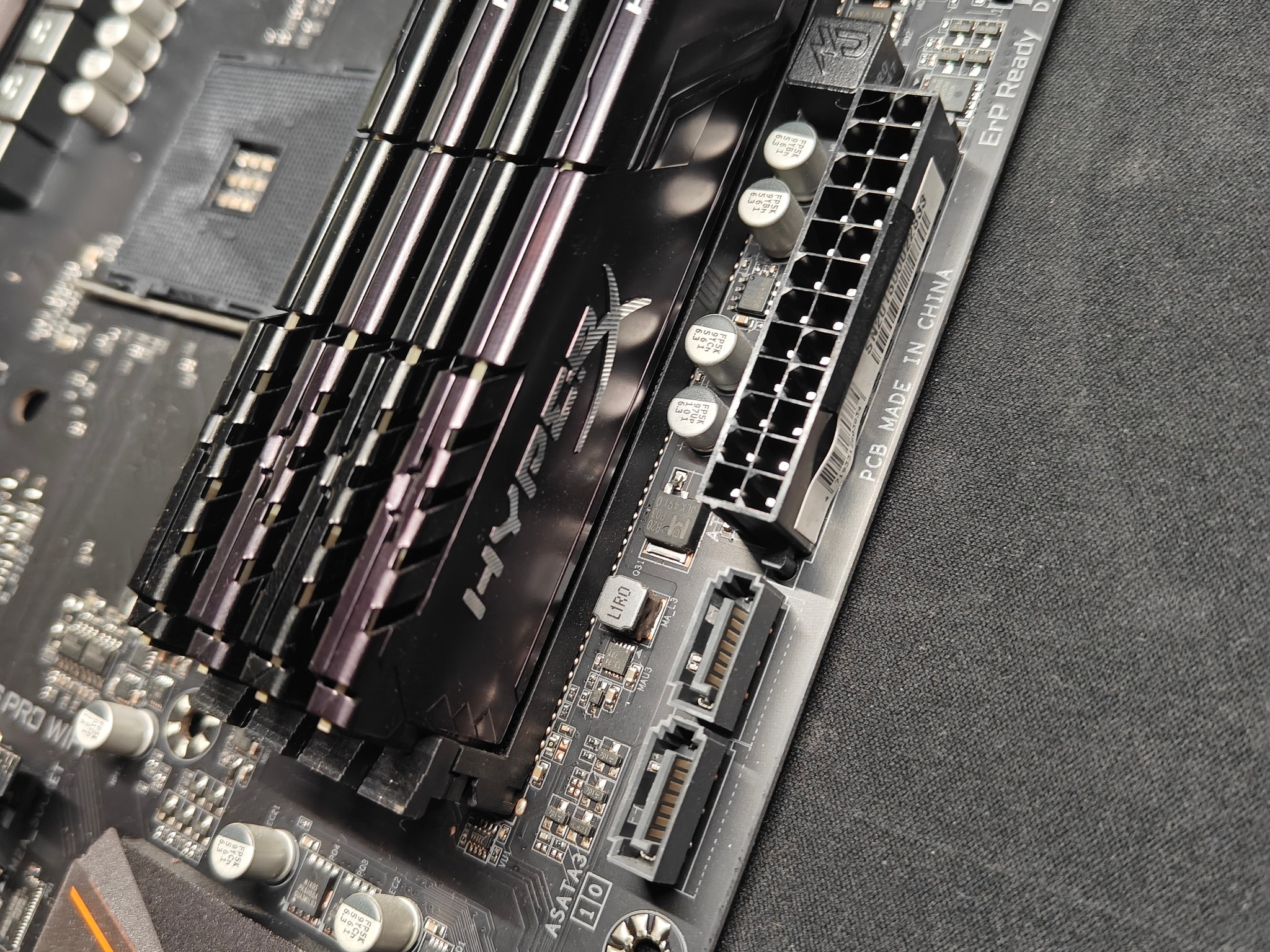 Gigabyte B450 AORUS Pro WiFi AM4 Motherboard & 16GB DDR4 RAM