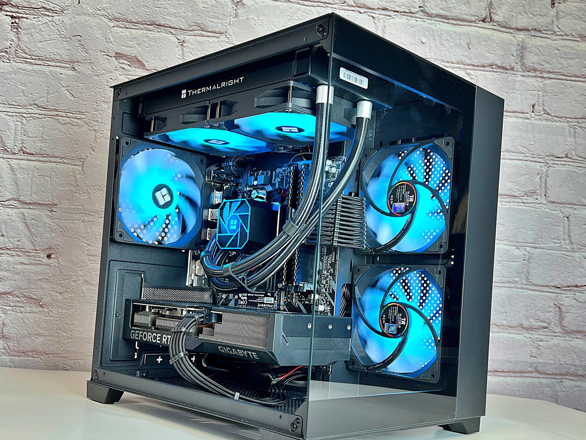 Liquid Cooled RTX 4070 Ryzen 5 5600X 32GB RAM 1TB M.2 Win 11 Gaming PC
