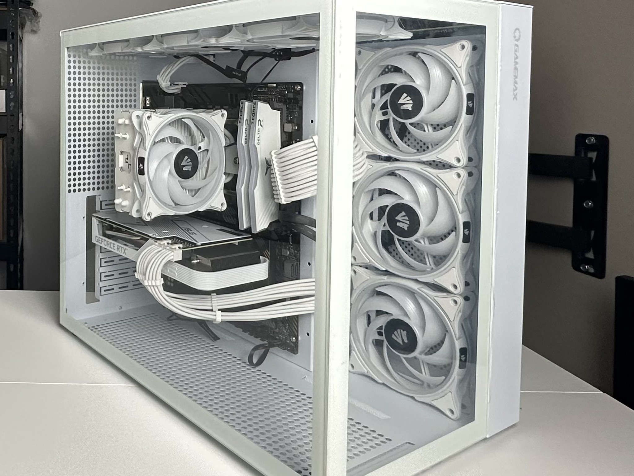 White Gaming PC (5600x3D + 3060 Ti GDDR6X)