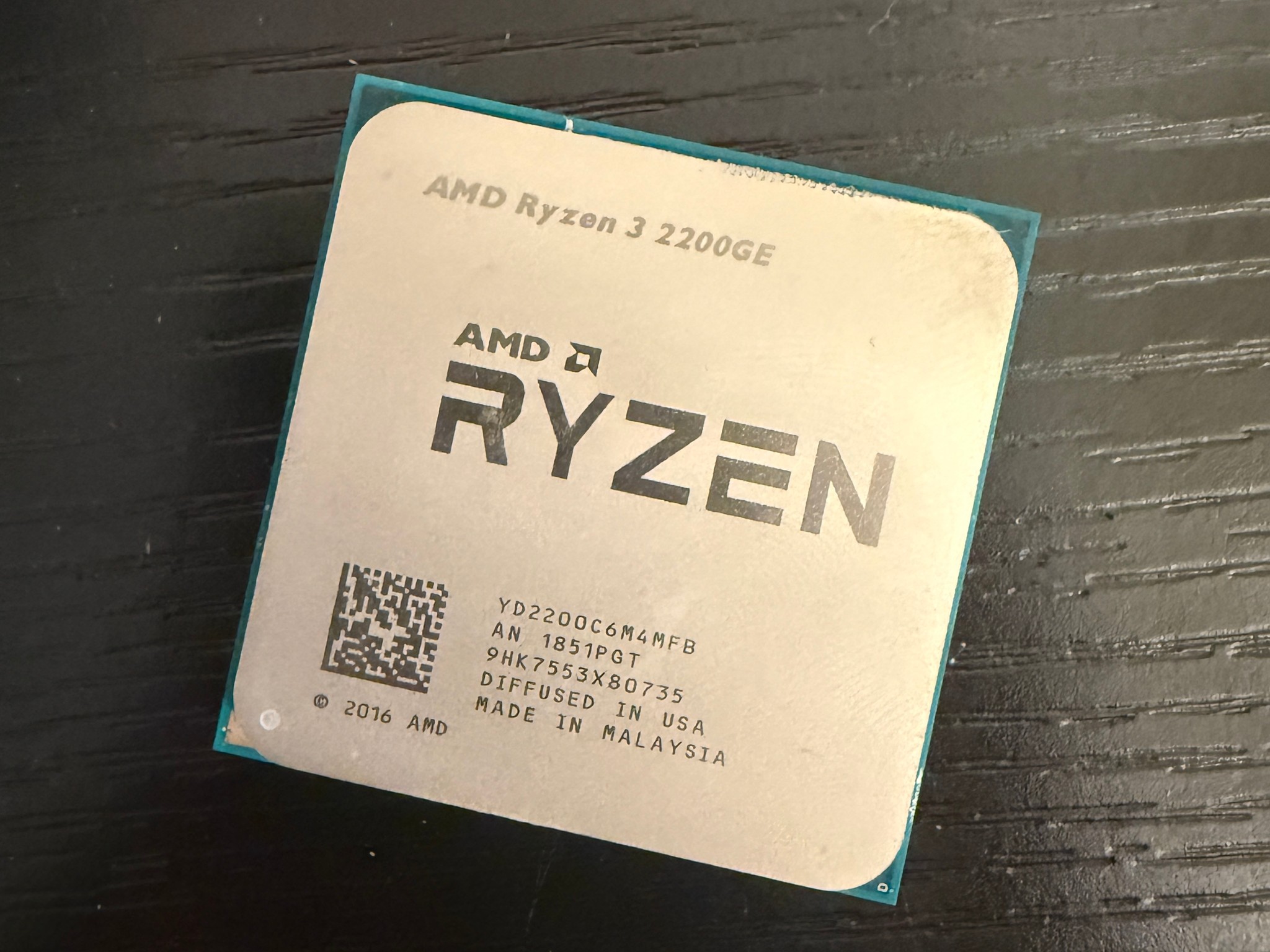 AMD Ryzen 3 2200GE With Wraith Stealth Cooler. 35w Low Power CPU With Radeon Graphics
