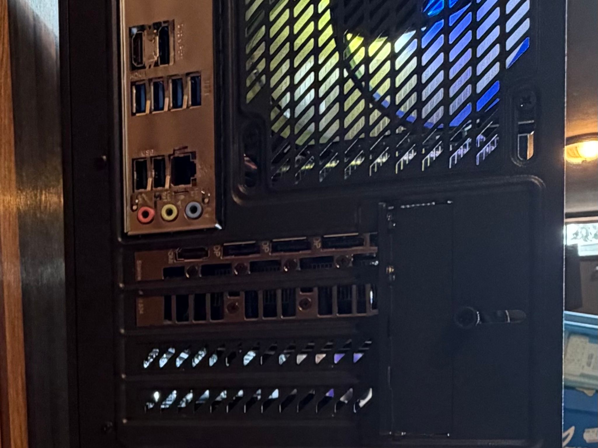 RTX 5060 | RYZEN 5 5500 | 16GB DDR4 | 500GB SSD | Windows 11 Pro