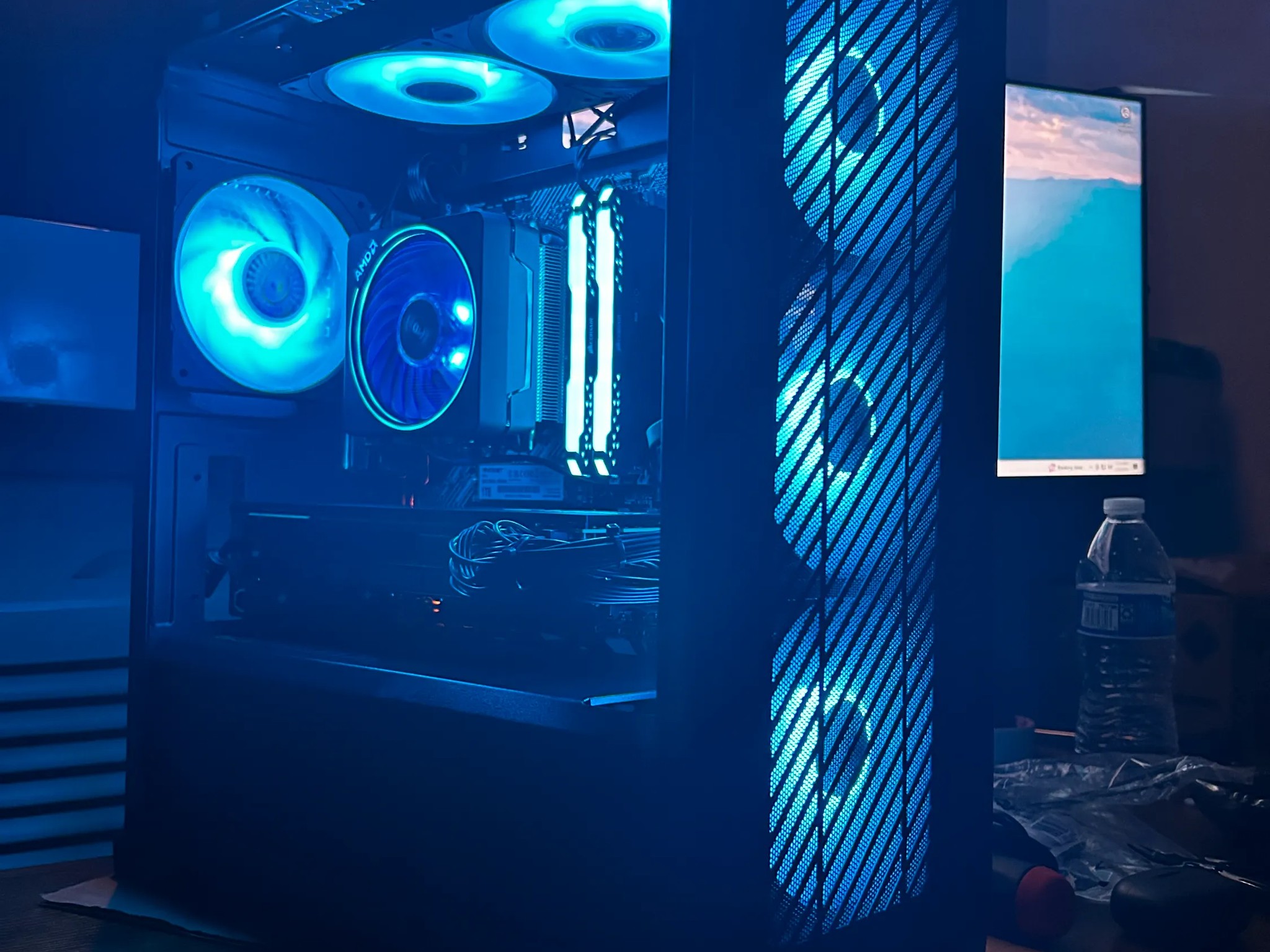 RYZEN 5 5600 + RTX 2070 SUPER MID-RANGE BUDGET BUILD!