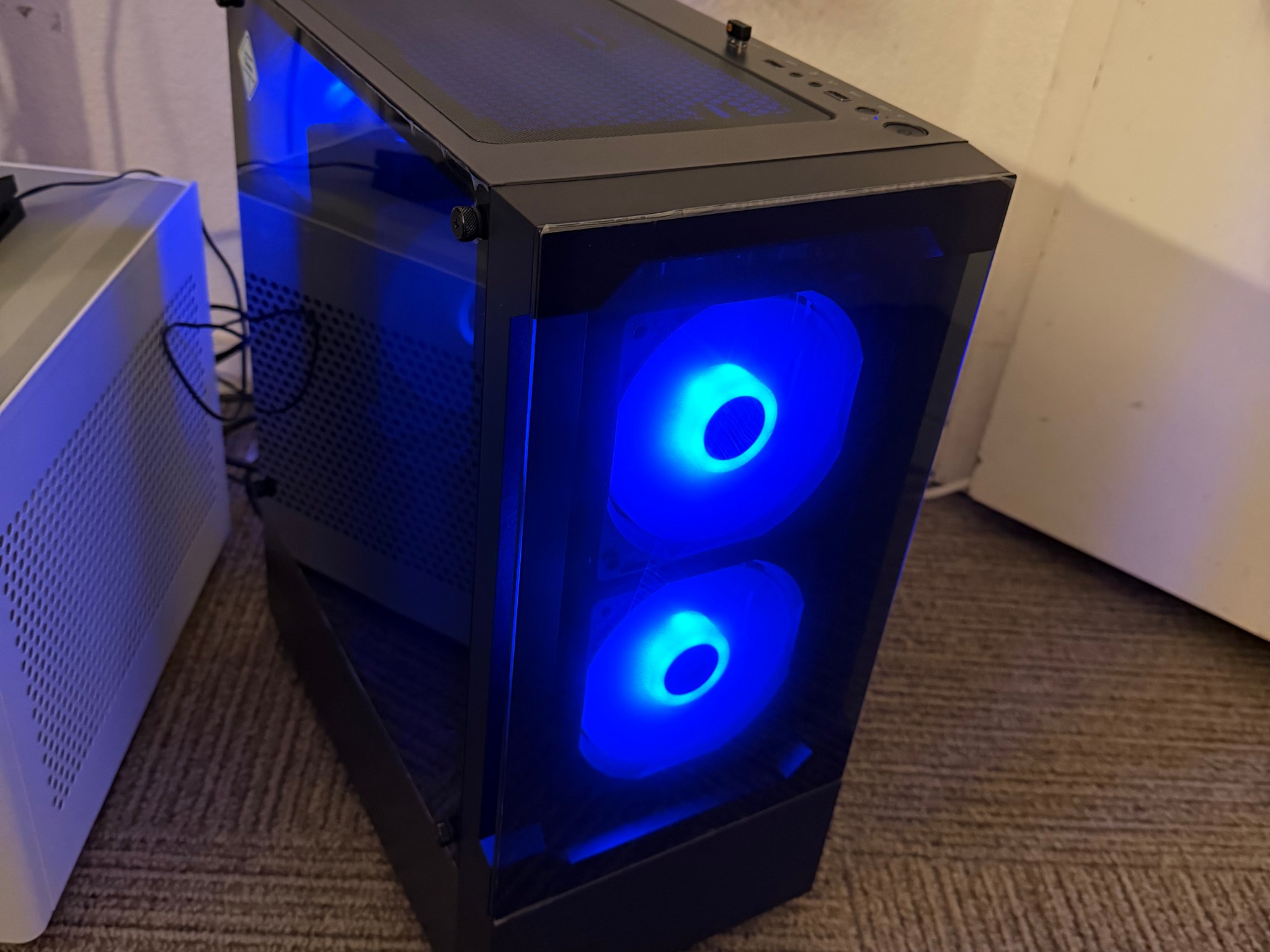 Budget Compact Gaming PC! Ryzen 5 5600x + 3070 + 32GB RAM + 512GB SSD!