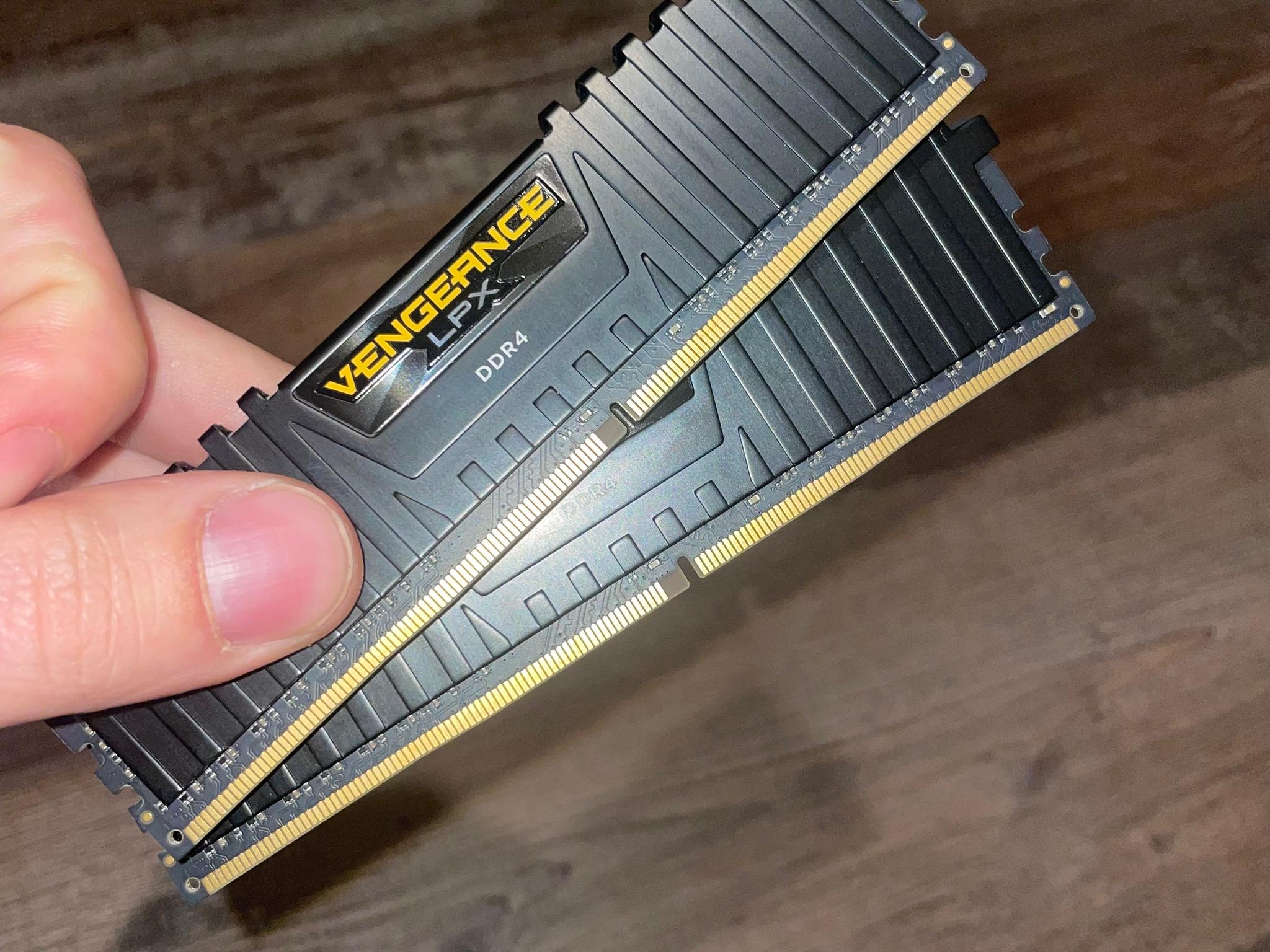 Black Corsair Vengeance DDR4 RAM