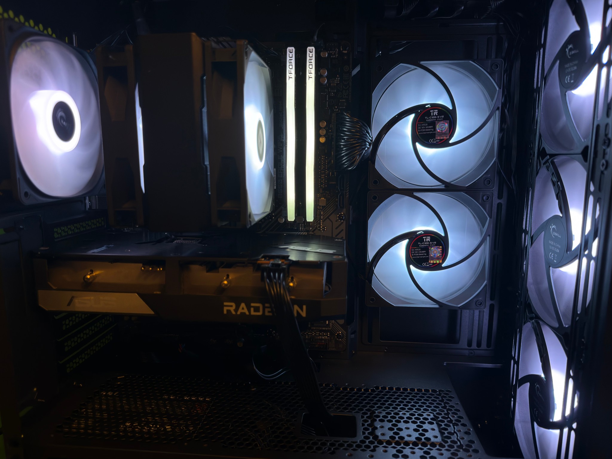 🩵High-Airflow 1080p Gaming PC | RX 6600 XT | Ryzen 5 5500 | 16GB DDR4 | 2TB SSD