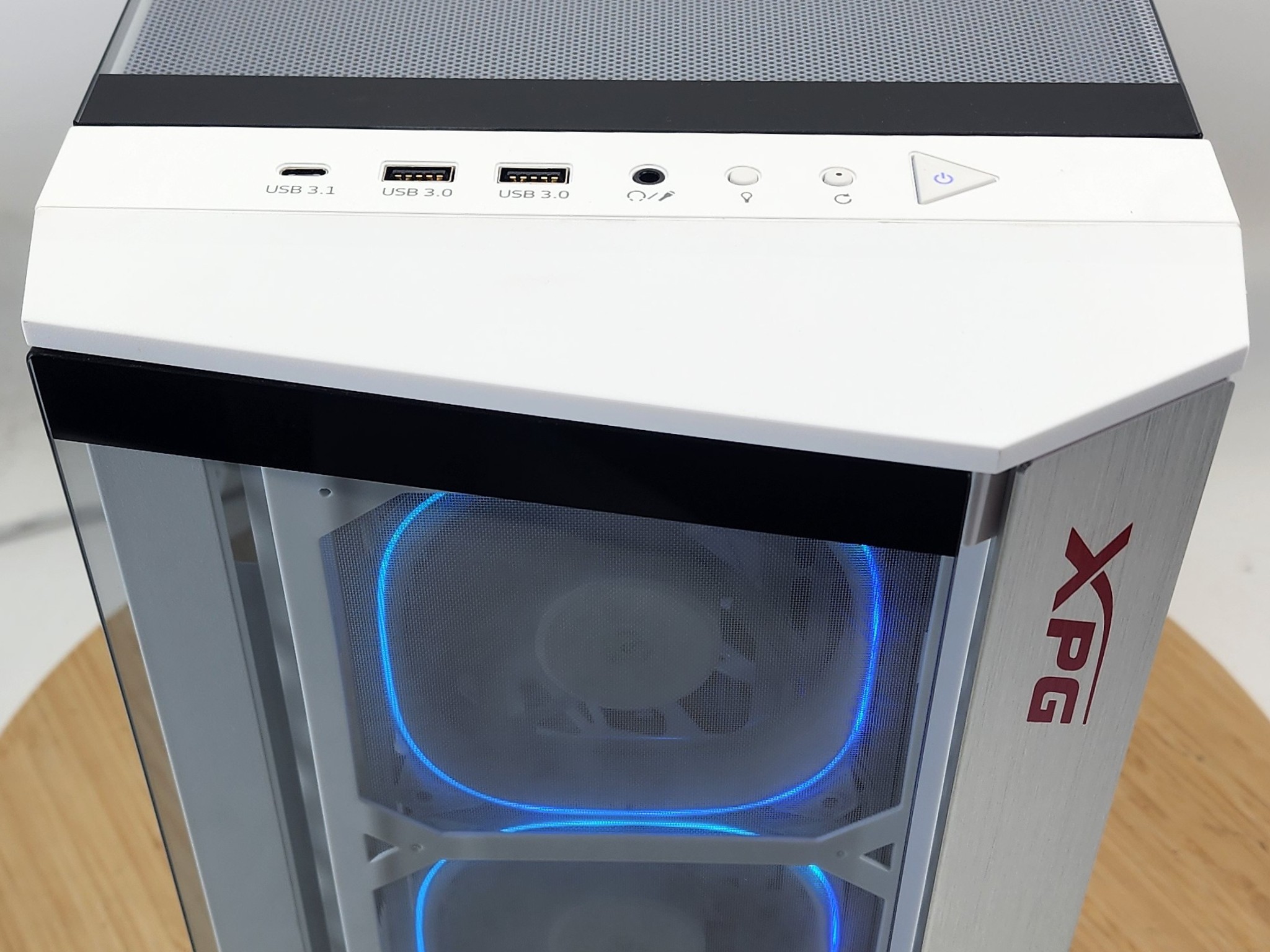 Gaming PC Ryzen 7 7800X3D 32GB RAM 2TB SSD RTX 5070 Ti 16GB Windows 11 Computer
