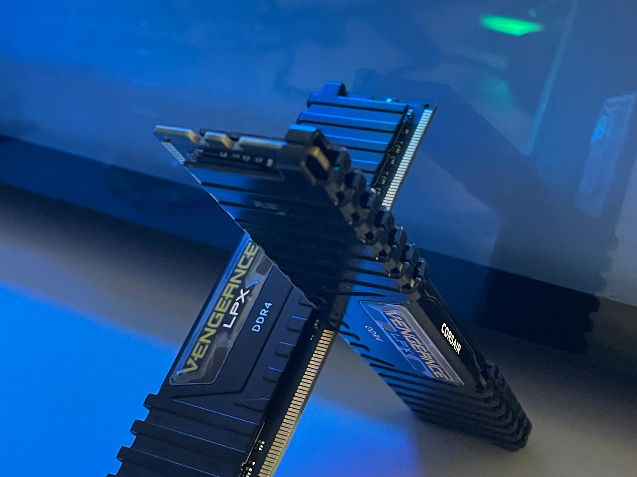 Corsair Vengeance DDR4 RAM 2x8