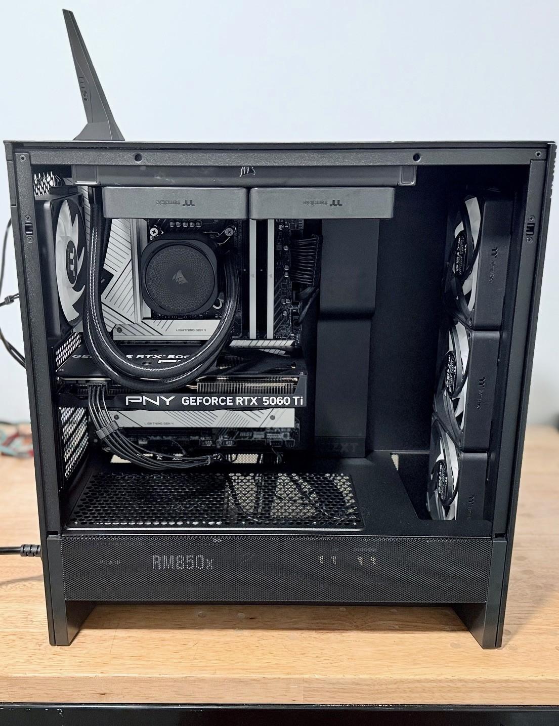Gaming PC RTX 5060 TI 16 GB
