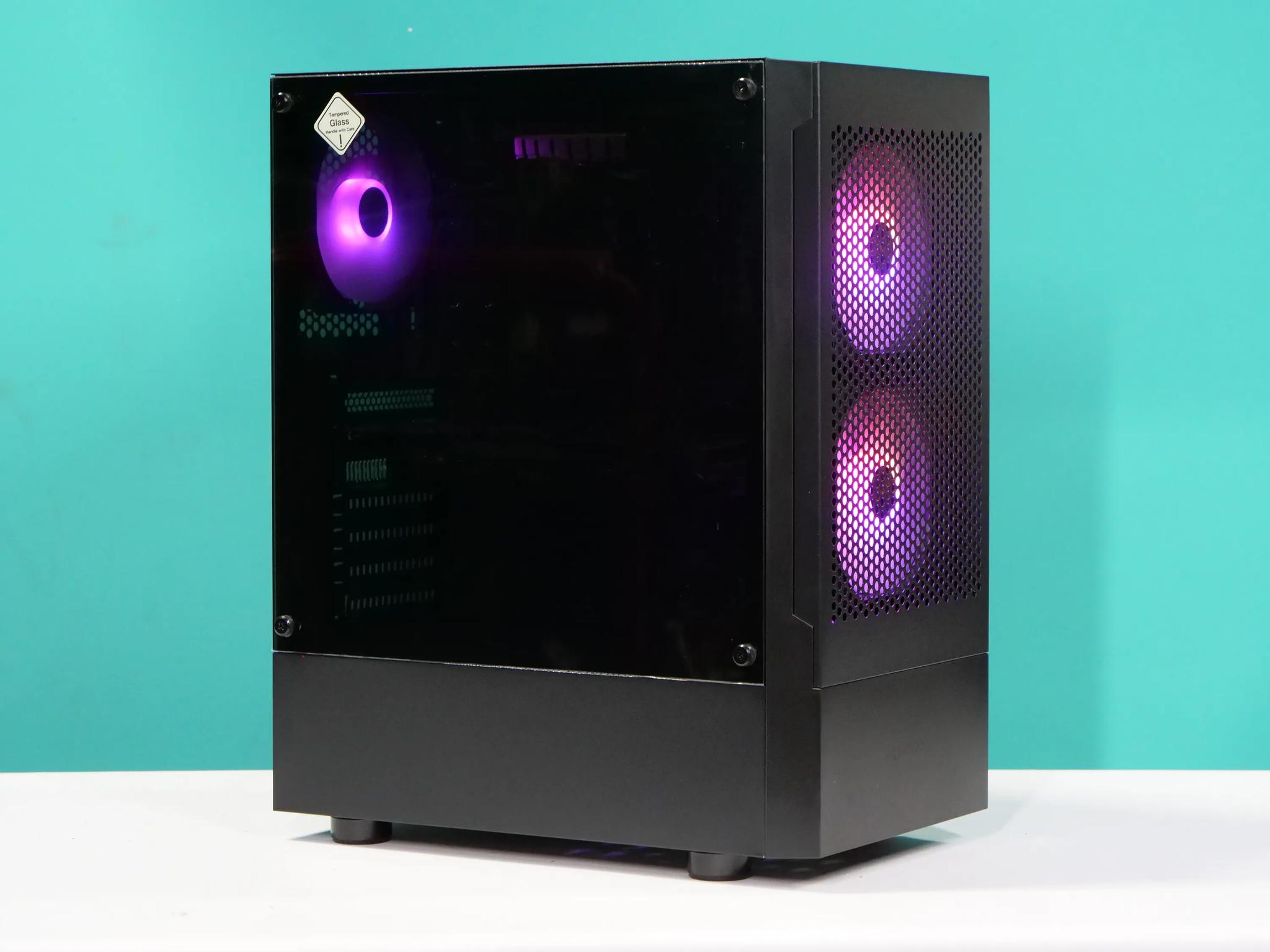 UCW Ready to Play "Set it off" e-sports build. (i7-4790k + GTX 970 + 16gb) Free shipping!
