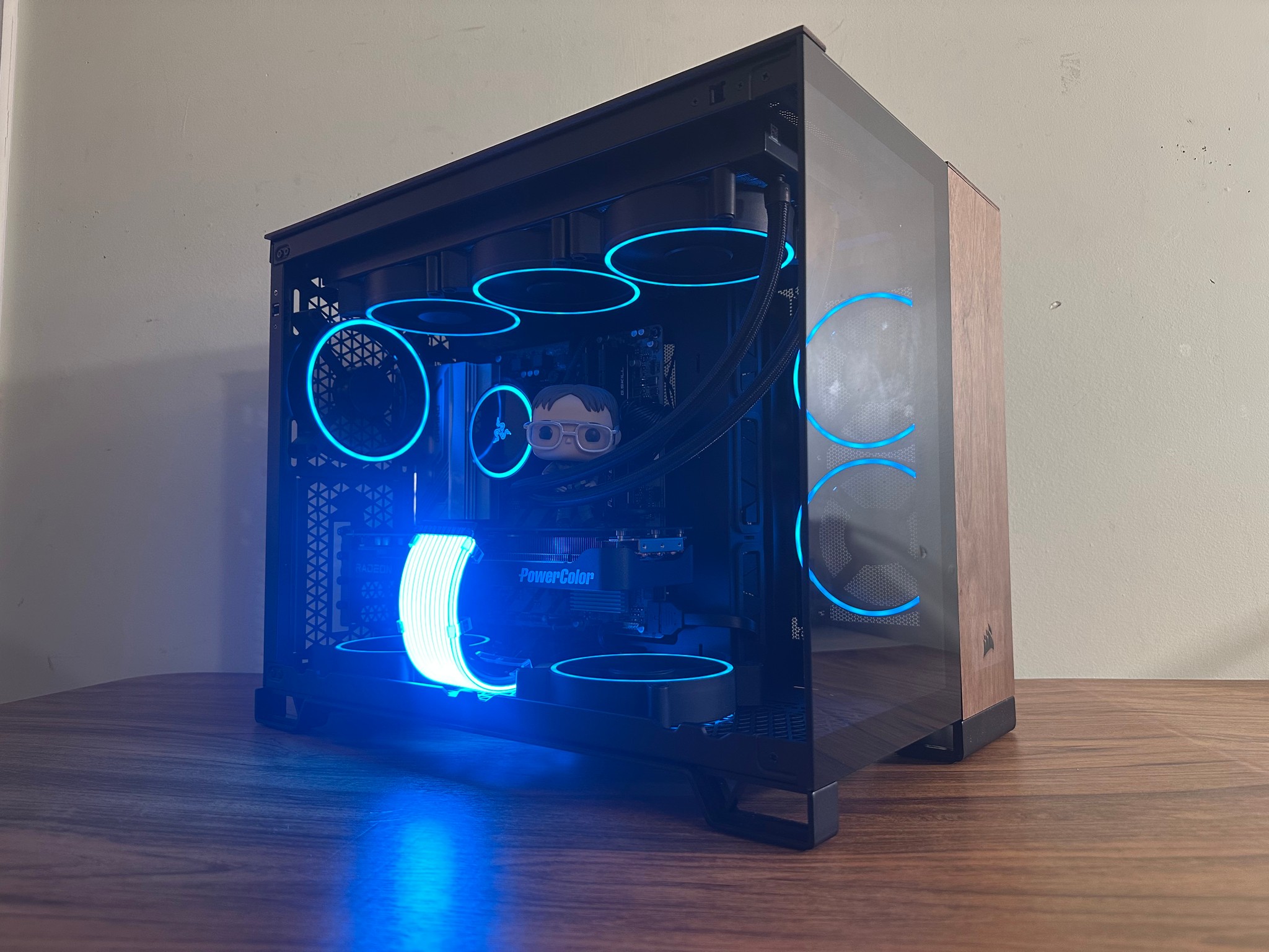 🪵⚡Timber Titan | 9070XT | 32GB DDR5 | Ryzen 9 7900X | 2TB NVMe | Windows 11 Pro |