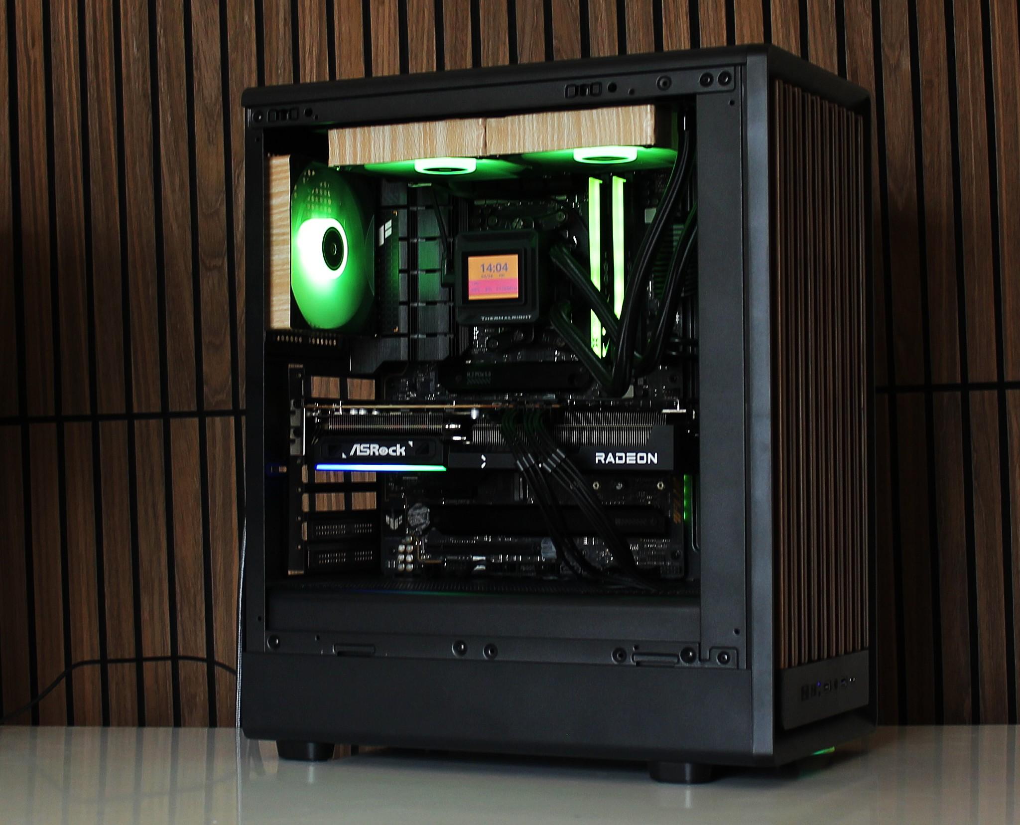 ❄️4K Gaming PC ❄️| RX 9070 16GB💻| DDR5 | LCD | 32GB RAM | WiFi/BT | Windows 11 | 1TB NVME