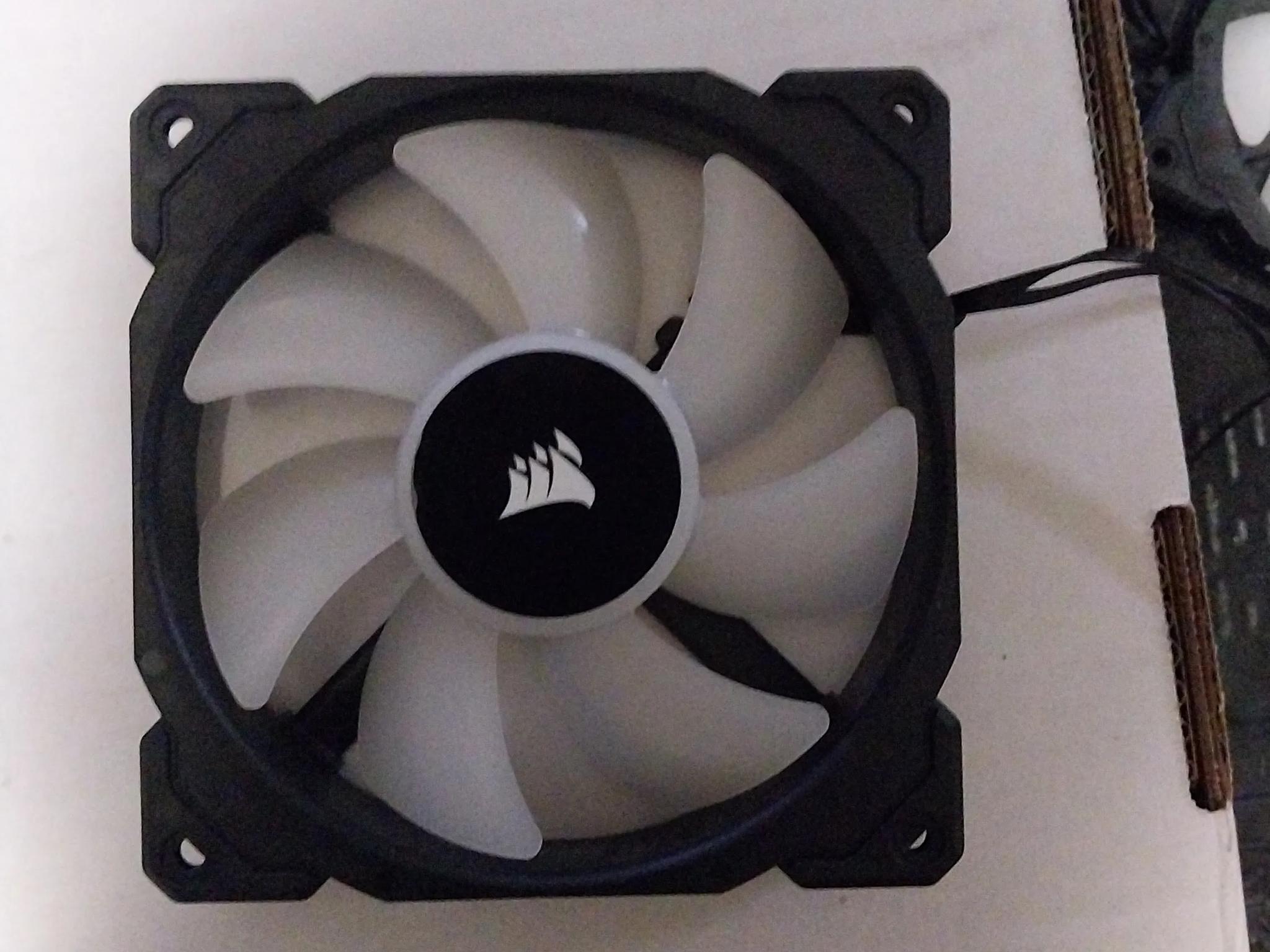 3 Corsair RGB fans